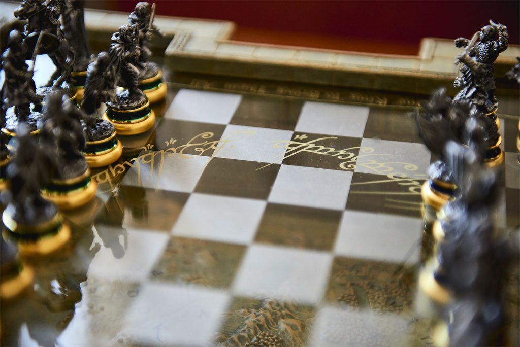 Product image The Lord of the Rings Chess Set Premium