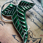 Product image The Lord of the Rings - Leaf Brooch Replica