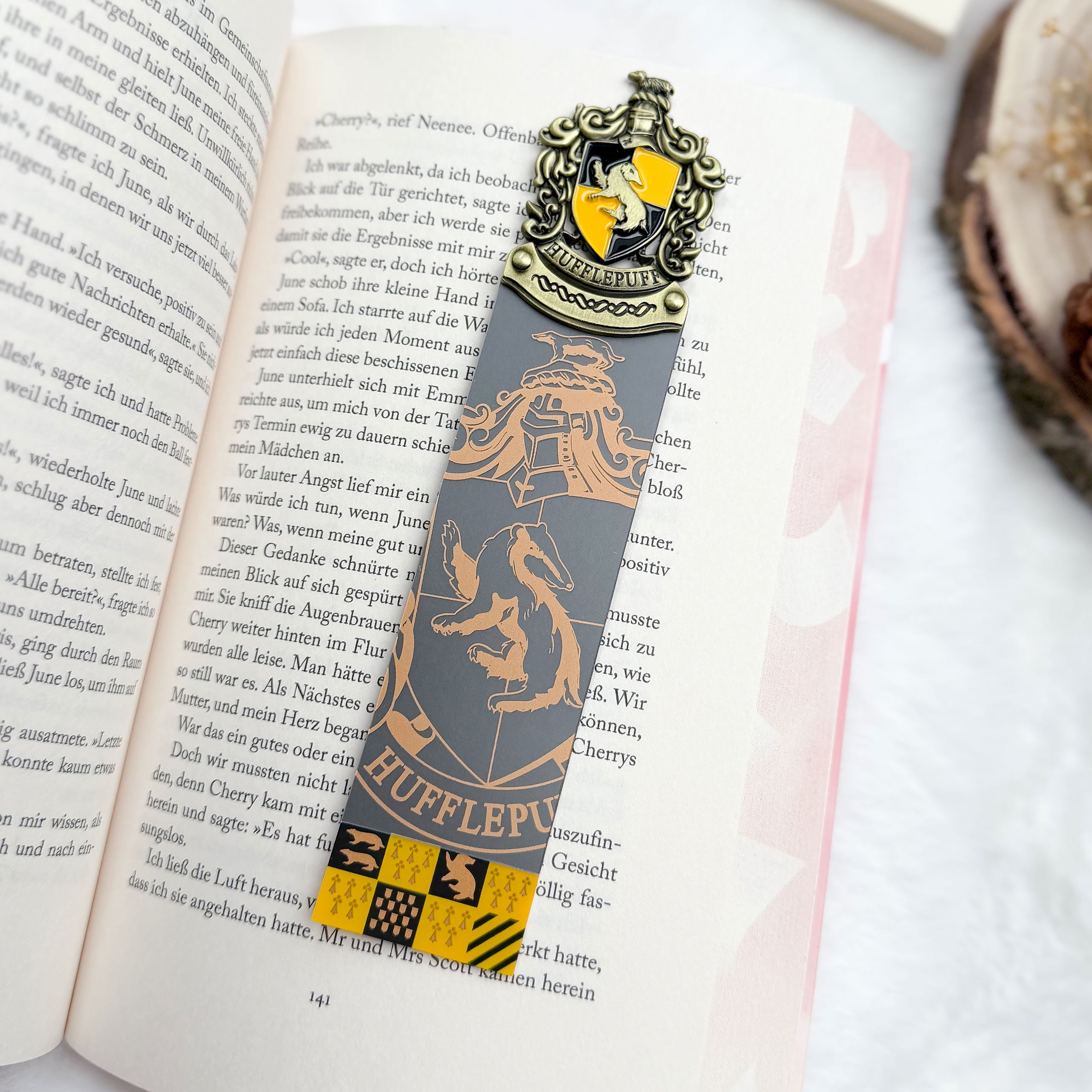 Product image Harry Potter - Hufflepuff Bookmark Yellow