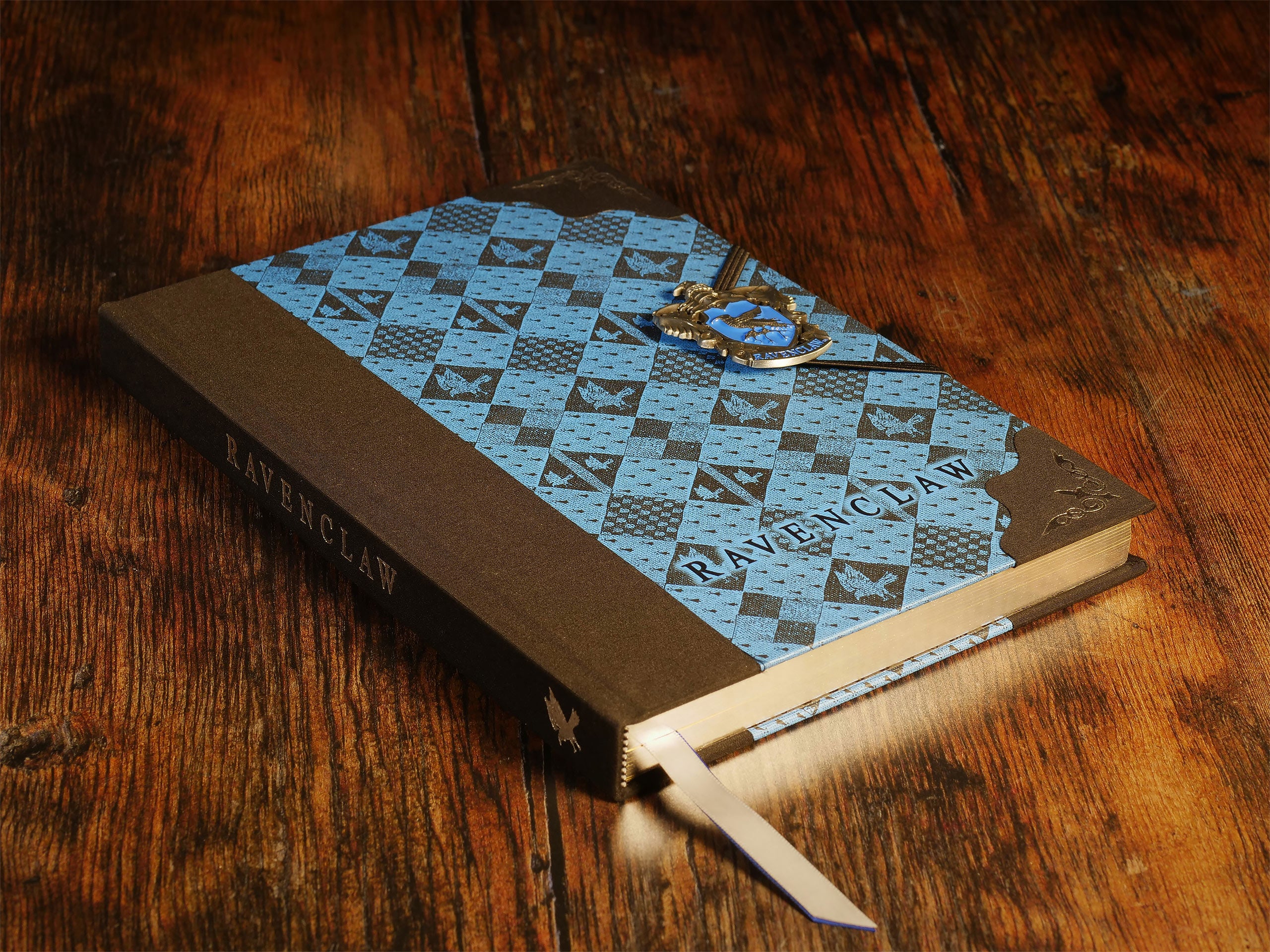 Product image Harry Potter - Ravenclaw Crest Deluxe Notebook