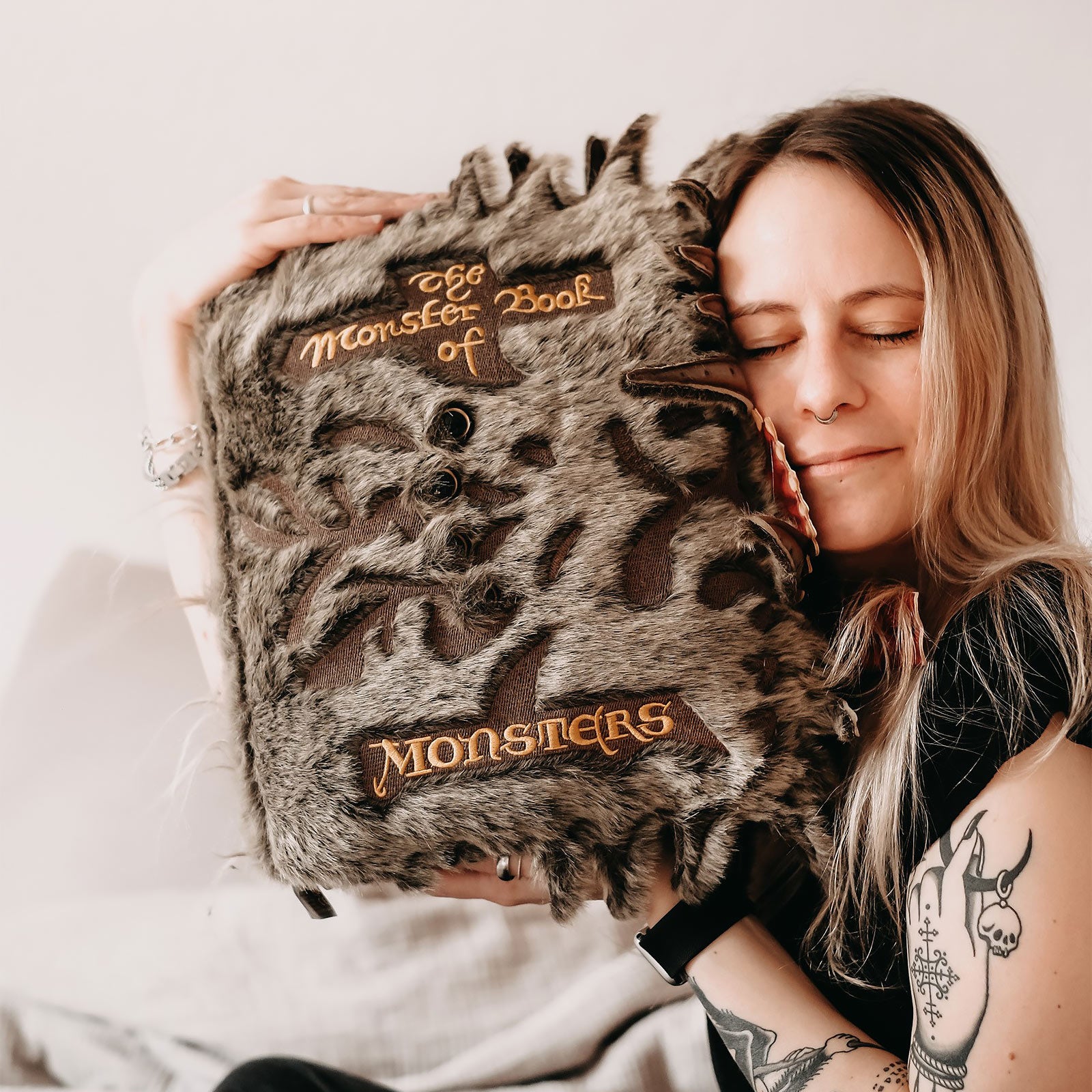 Product image Harry Potter - monster book of monsters plush