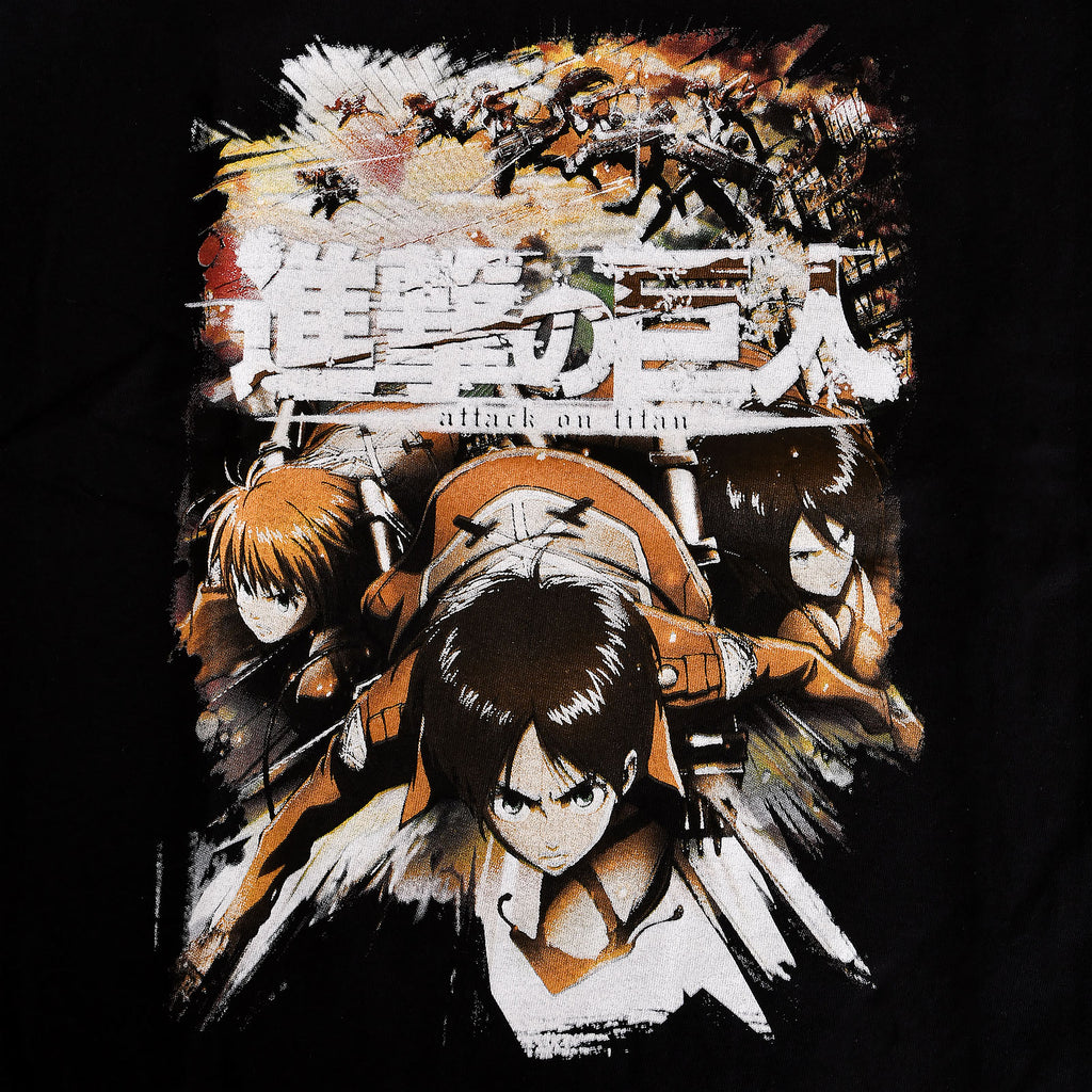 Product image Attack on Titan - Crew Fight T-Shirt Black