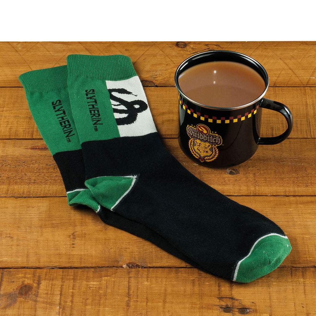 Product image Harry Potter - Slytherin Quidditch Socks and Enamel Mug