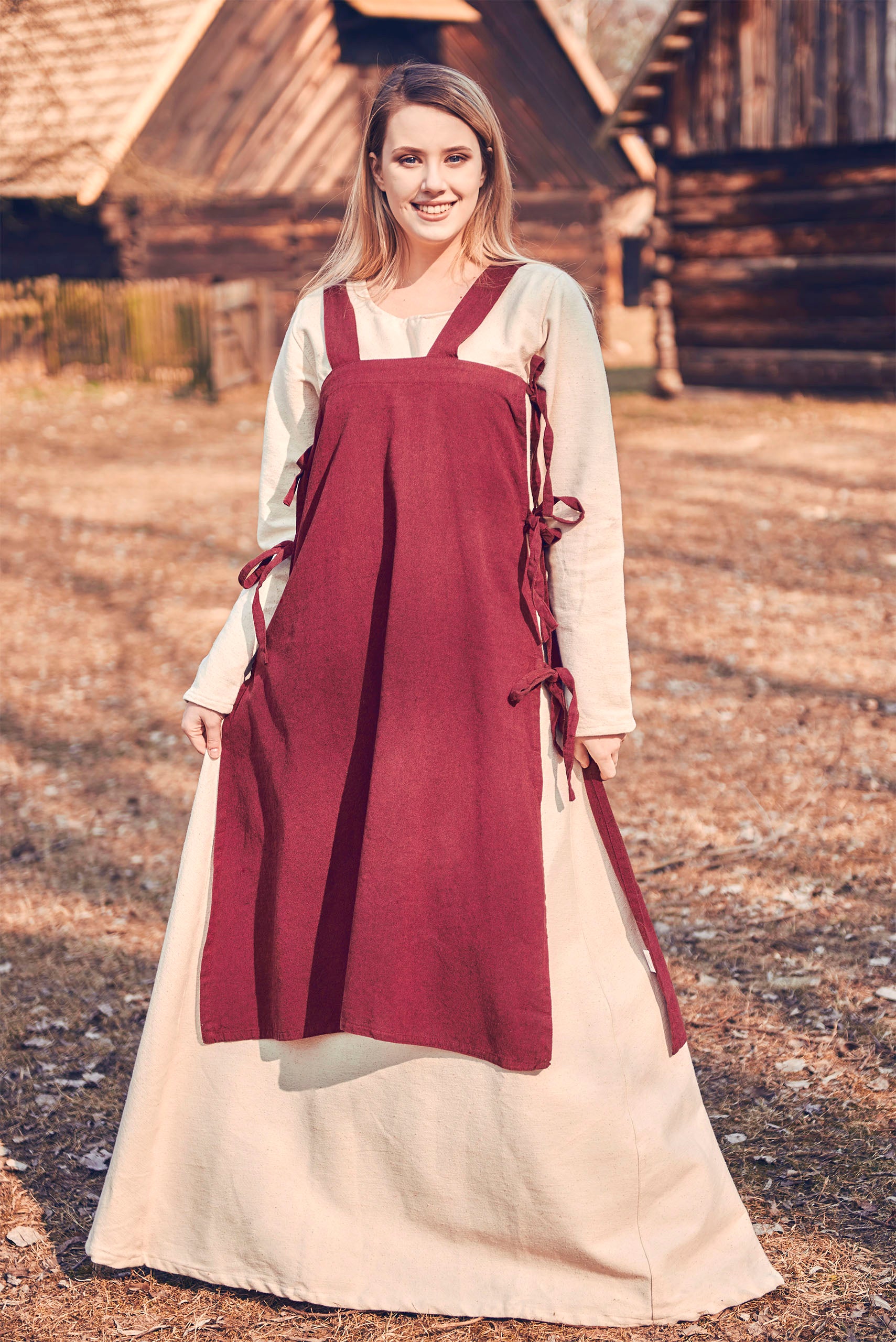 Product image Medieval overdress Hildegard red