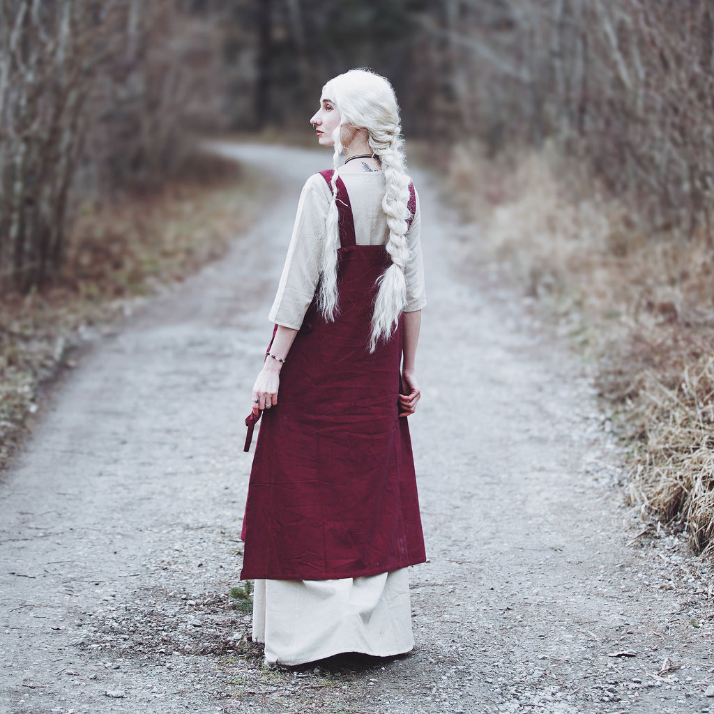 Product image Medieval overdress Hildegard red