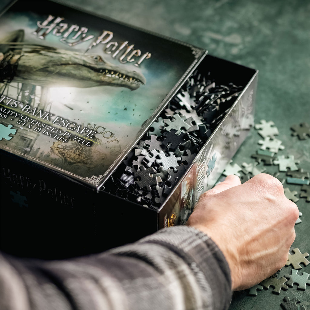 Product image Harry Potter - Gringotts Bank with Dragon Premium Puzzle