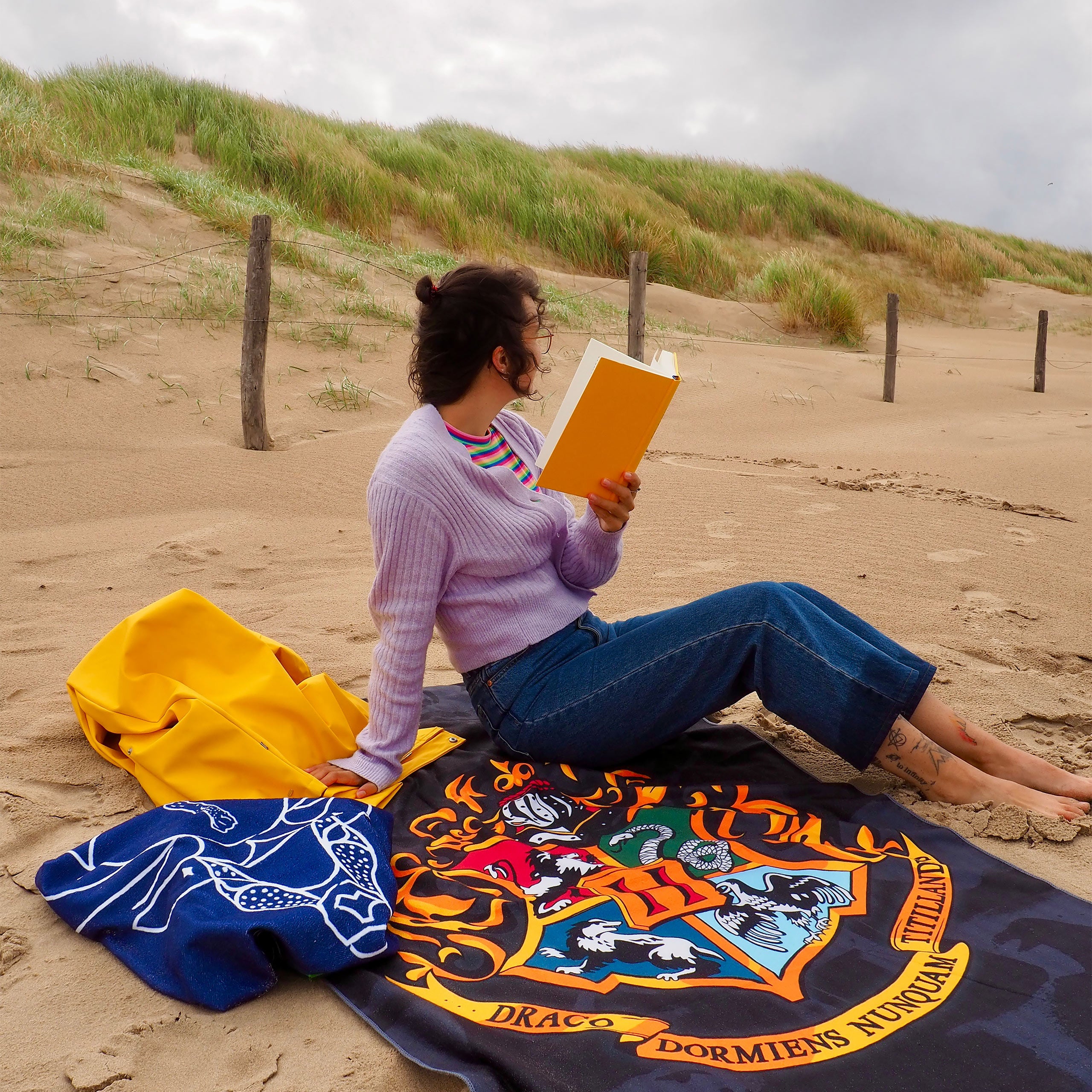 Product image Harry Potter - Hogwarts Crest Beach Towel