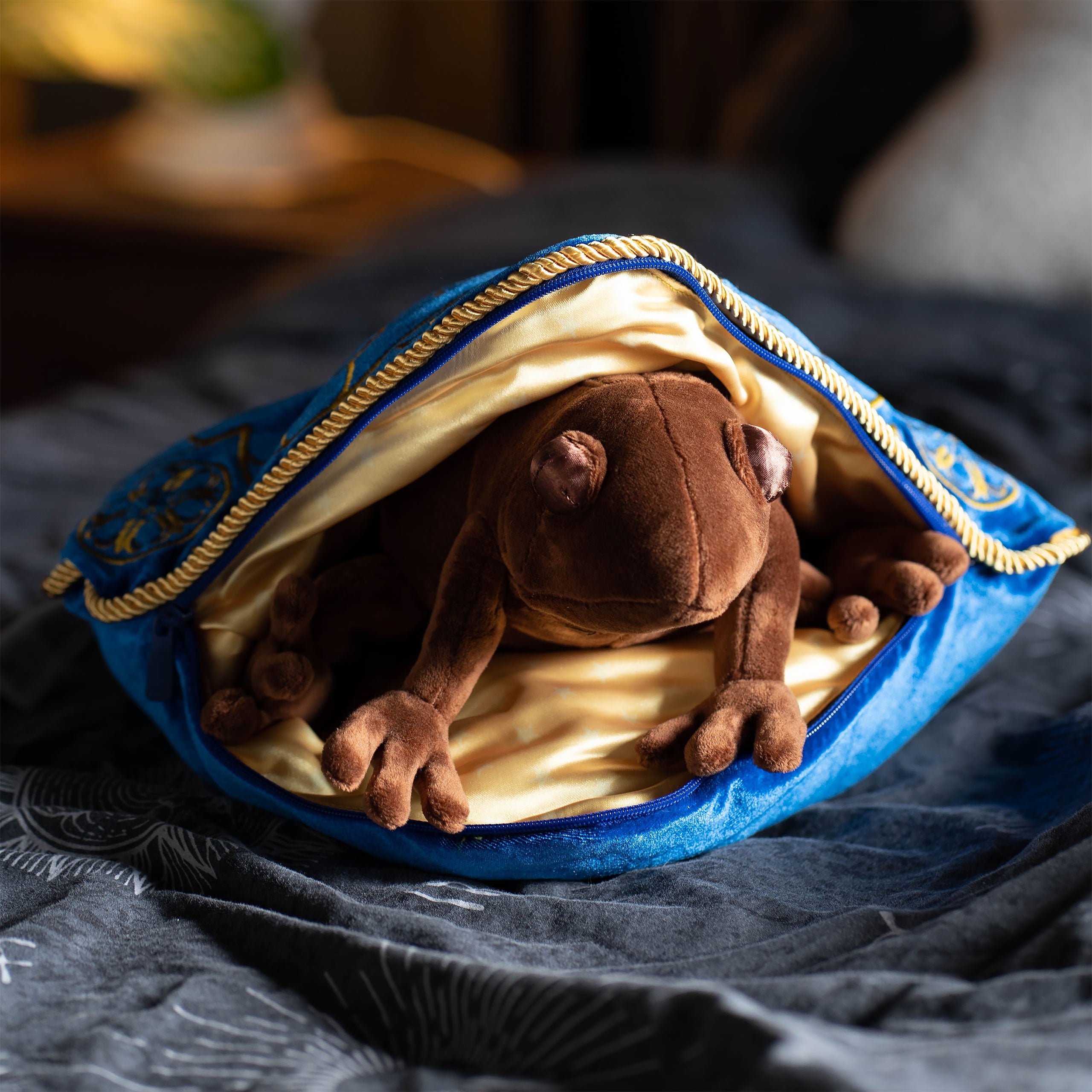 Product image Harry Potter - Chocolate Frog Pillow with Plush Figure