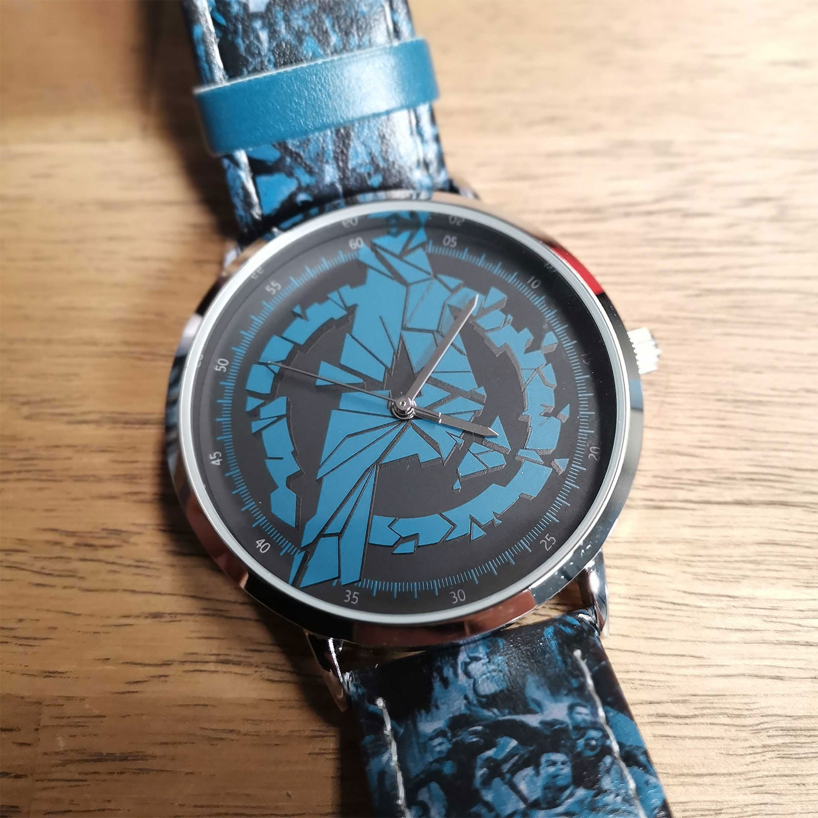 Product image Avengers - Logo Wristwatch