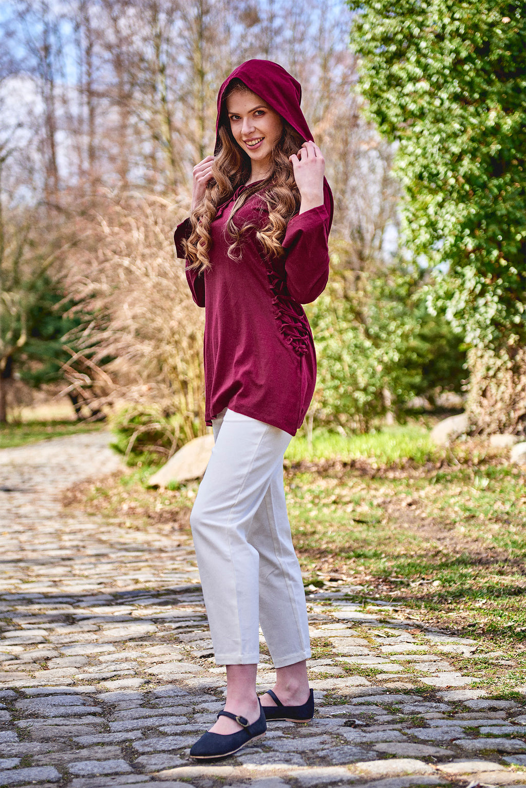 Product image Medieval Blouse Lea with Hood Red