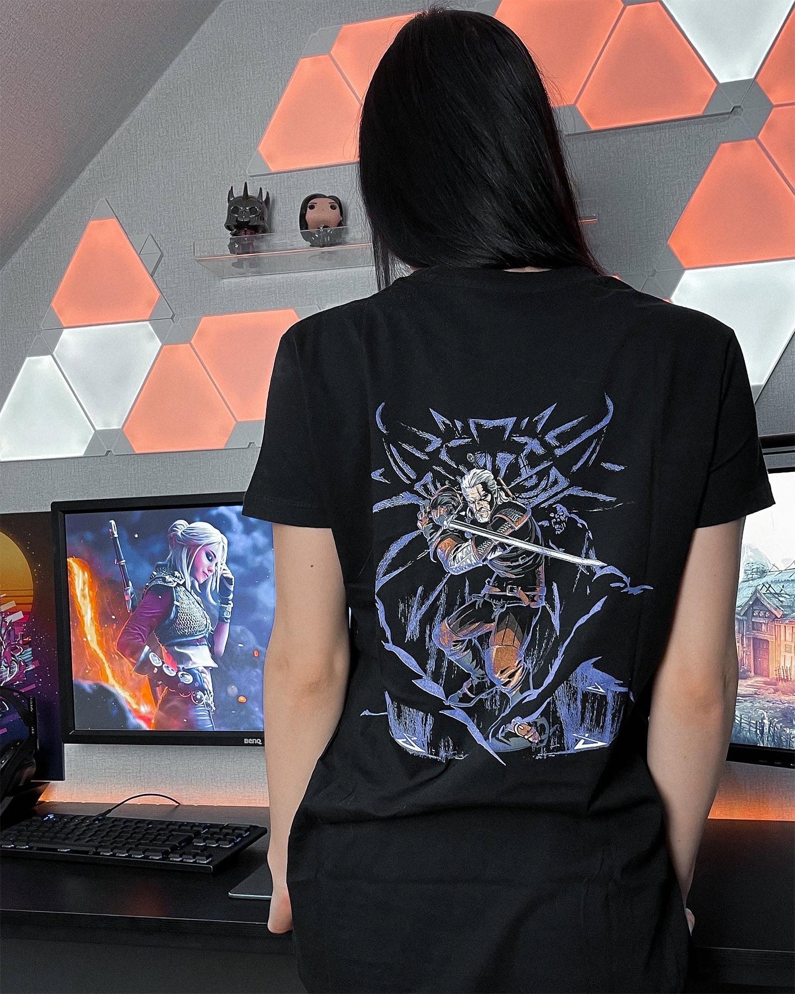 Product image Witcher - Geralt Butcher of Blaviken Glow in the Dark T-Shirt black