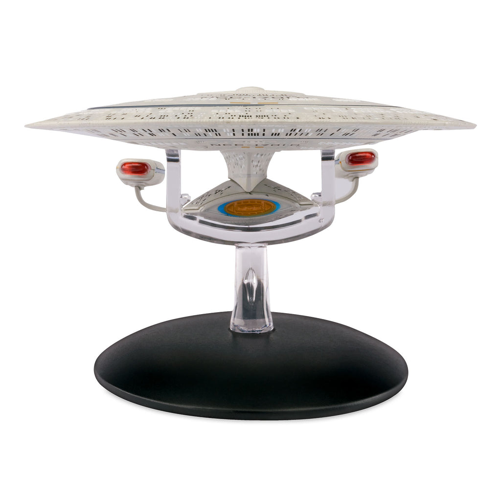 Product image Star Trek - USS Enterprise NCC-1701-D Hero Collector Figure