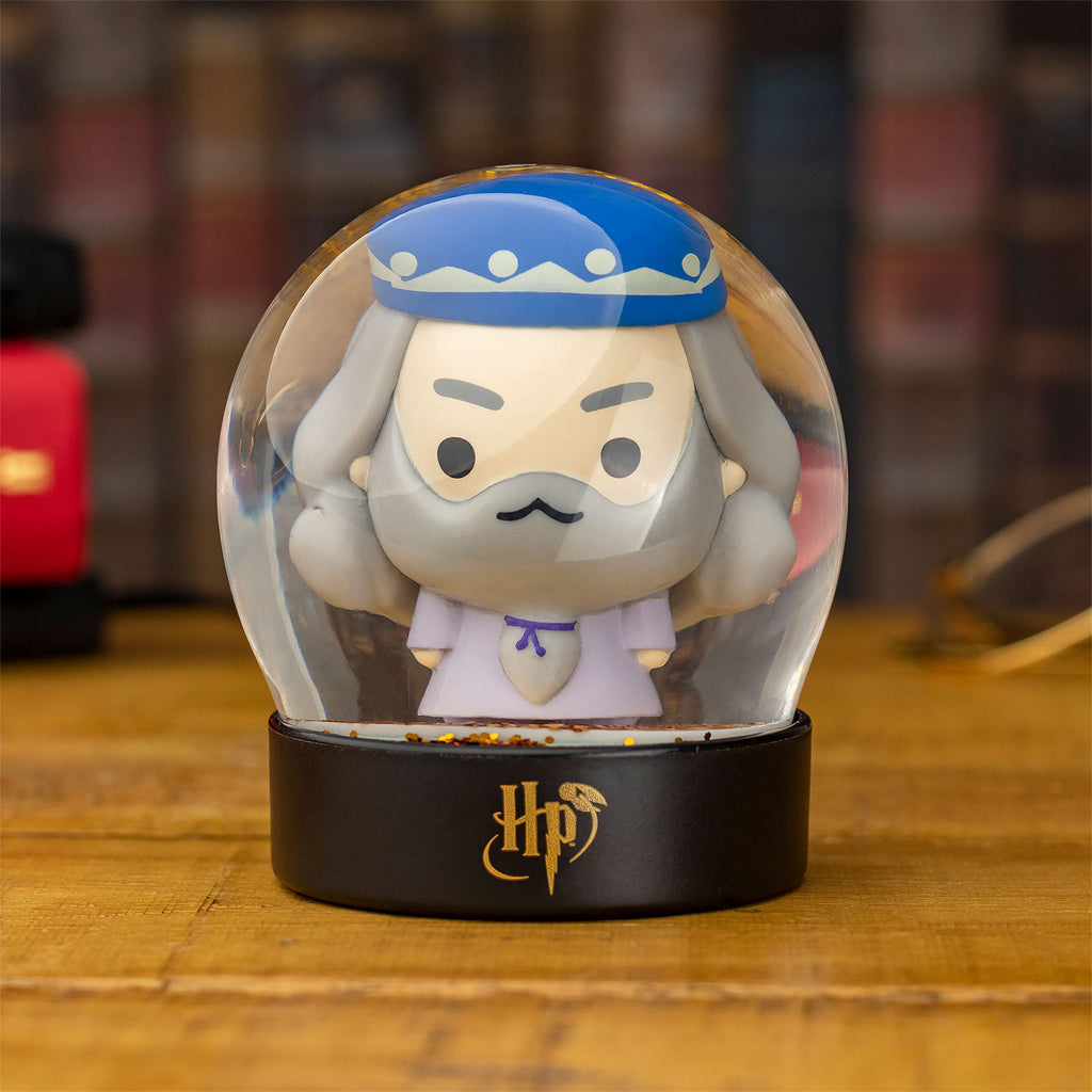 Product image Harry Potter - Dumbledore Chibi Glitter Snow Globe