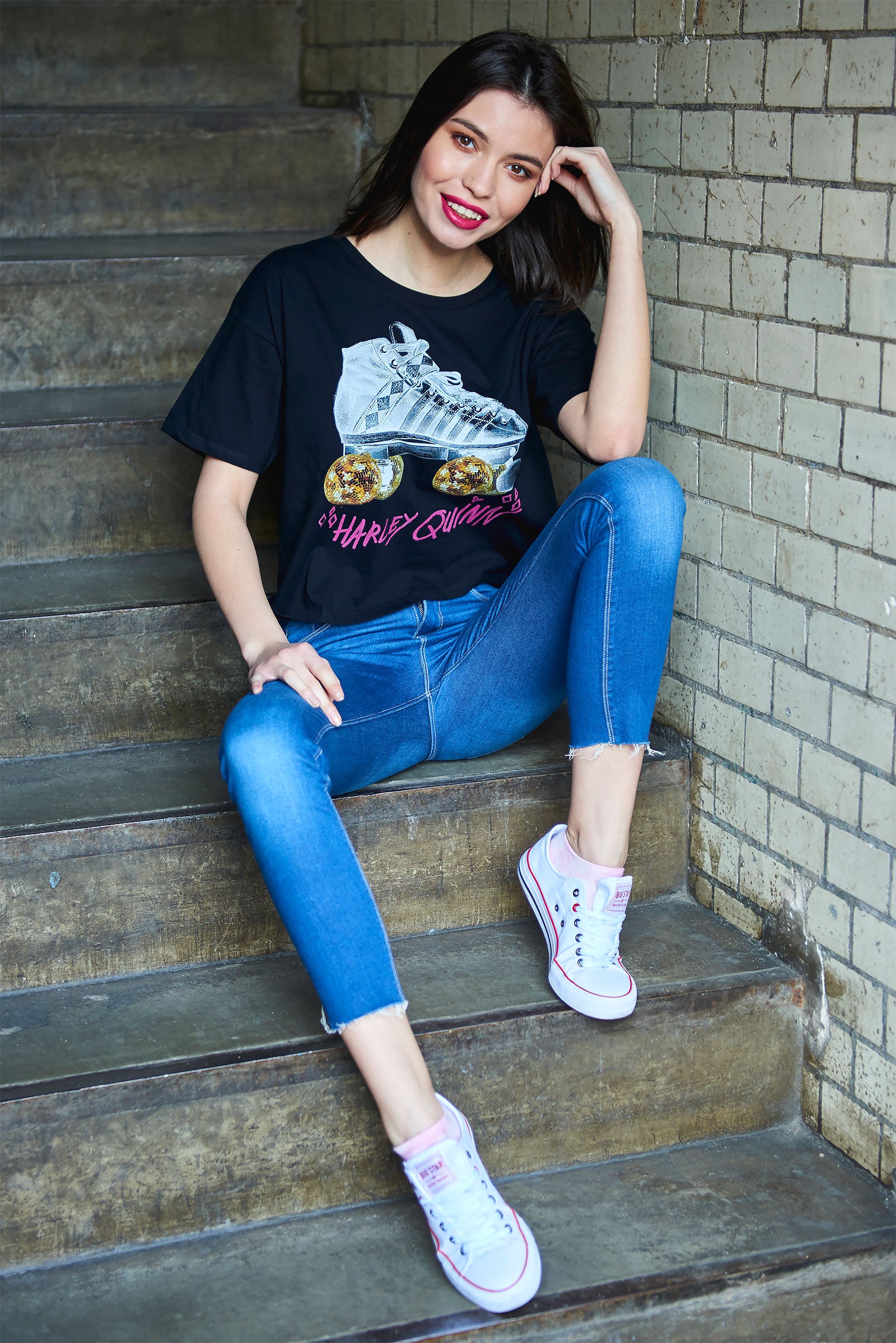 Product image Birds of Prey - Harley Roller Skates Crop Top Women's Black