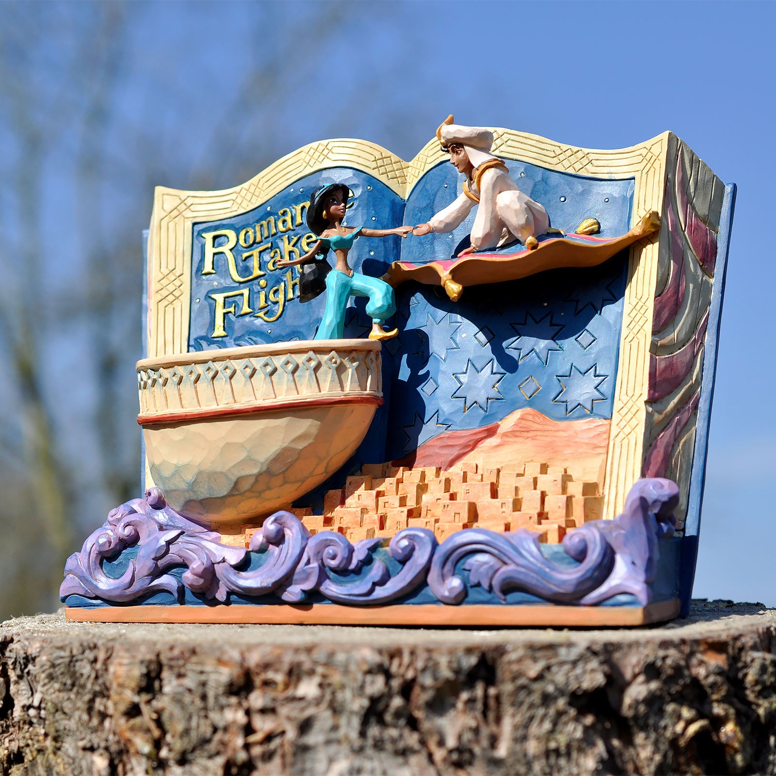 Product image Aladdin - Romance Takes Flight Storybook Figure
