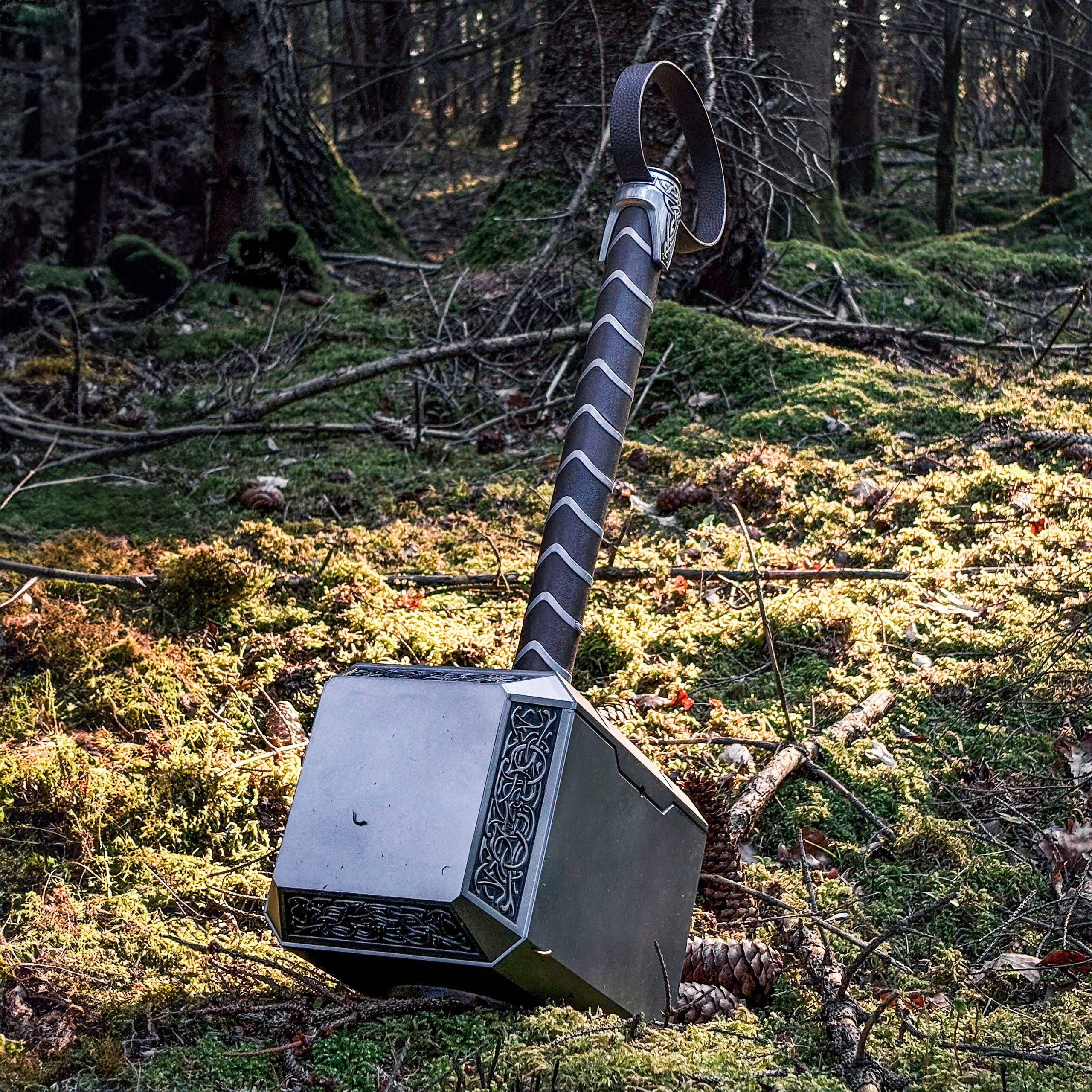 Product image Thor - Mjölnir Hammer Replica with Light and Sound