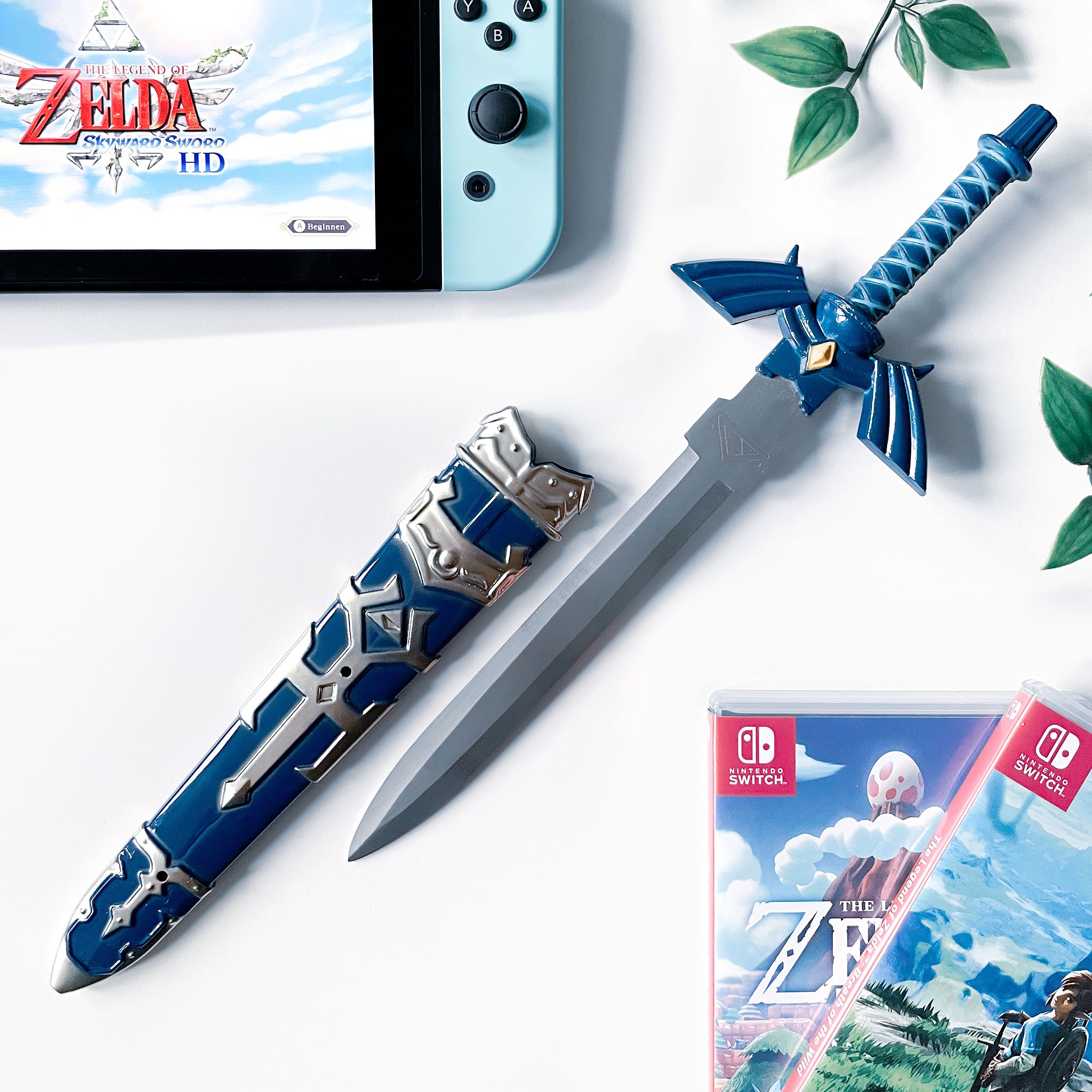 Product image Master Sword Miniature Replica with Sheath for Zelda Fans