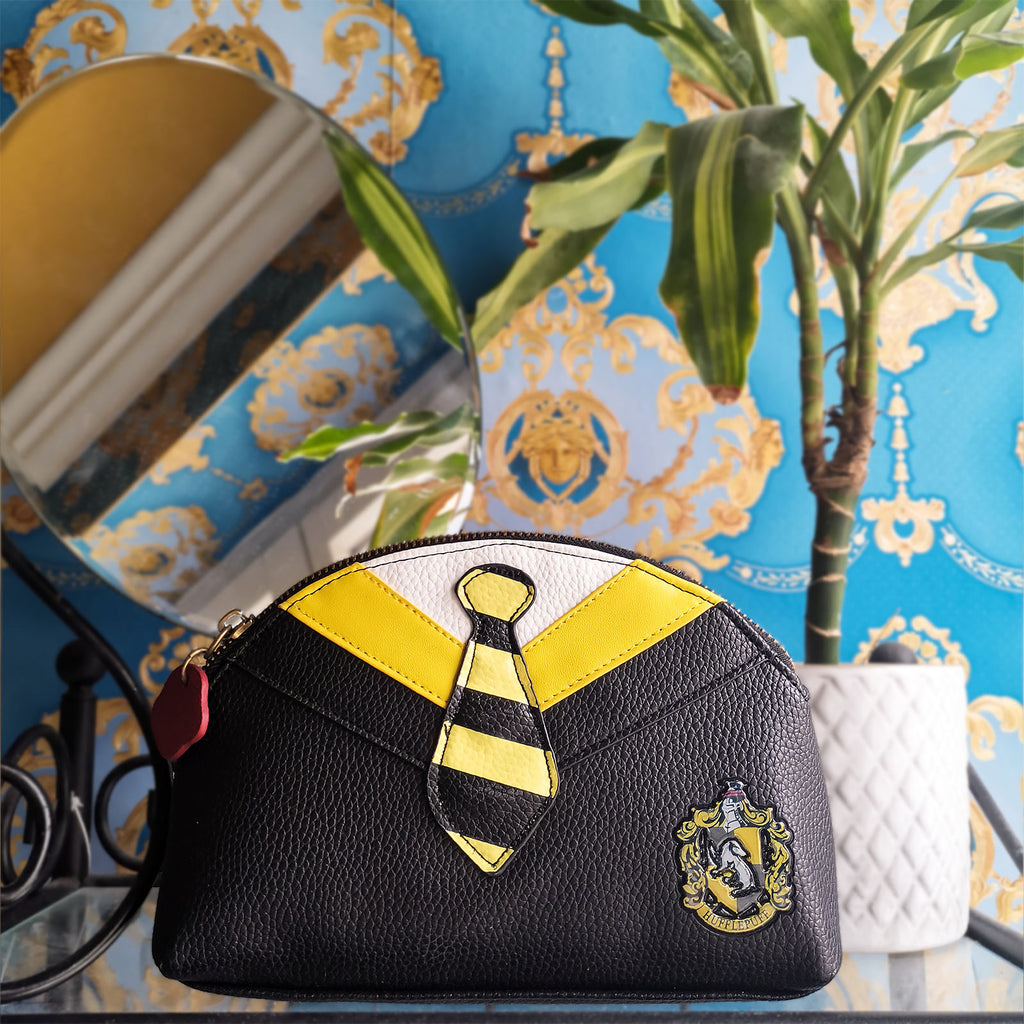 Product image Harry Potter - Hufflepuff Suit & Tie Cosmetic Bag