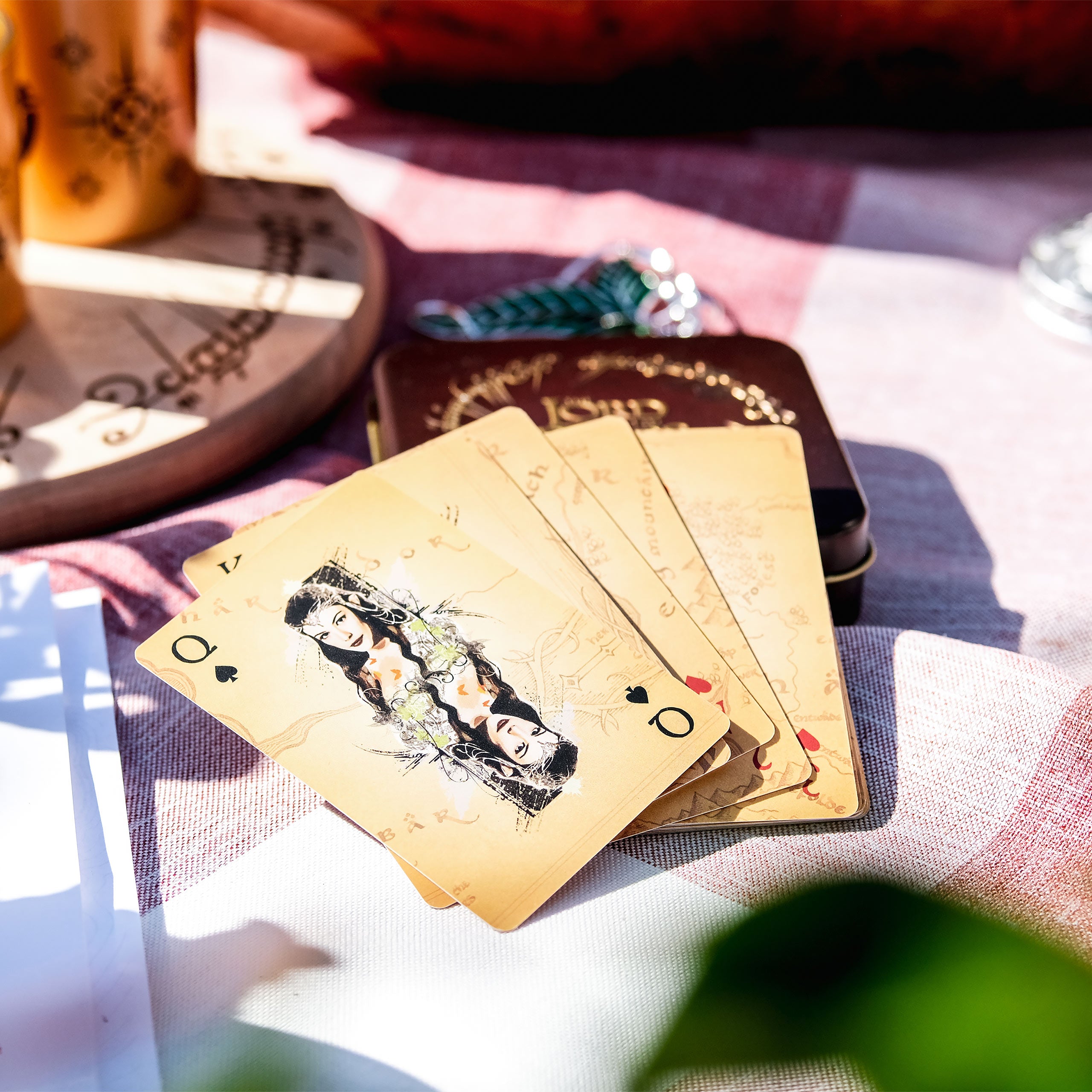 Product image The Lord of the Rings Playing Cards in Metal Box