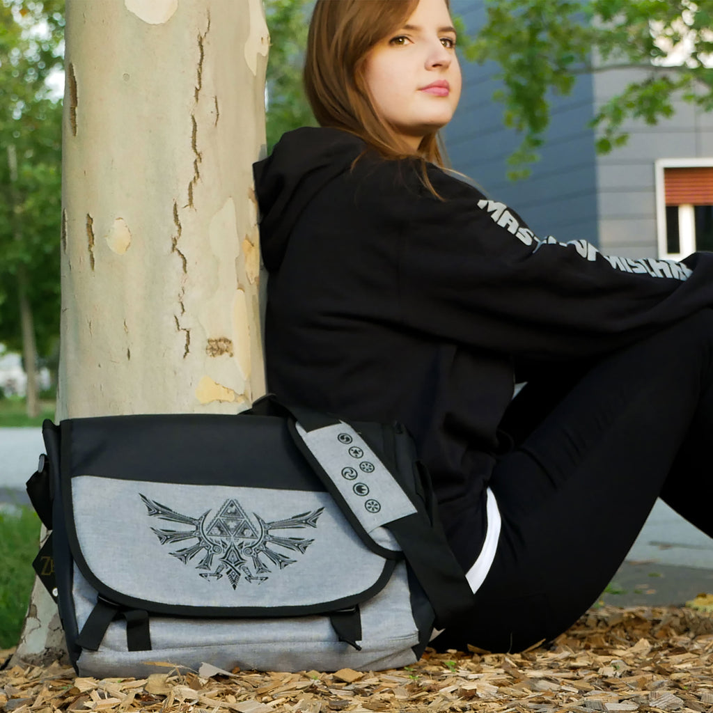 Product image Zelda - Hyrule Art Logo Shoulder Bag