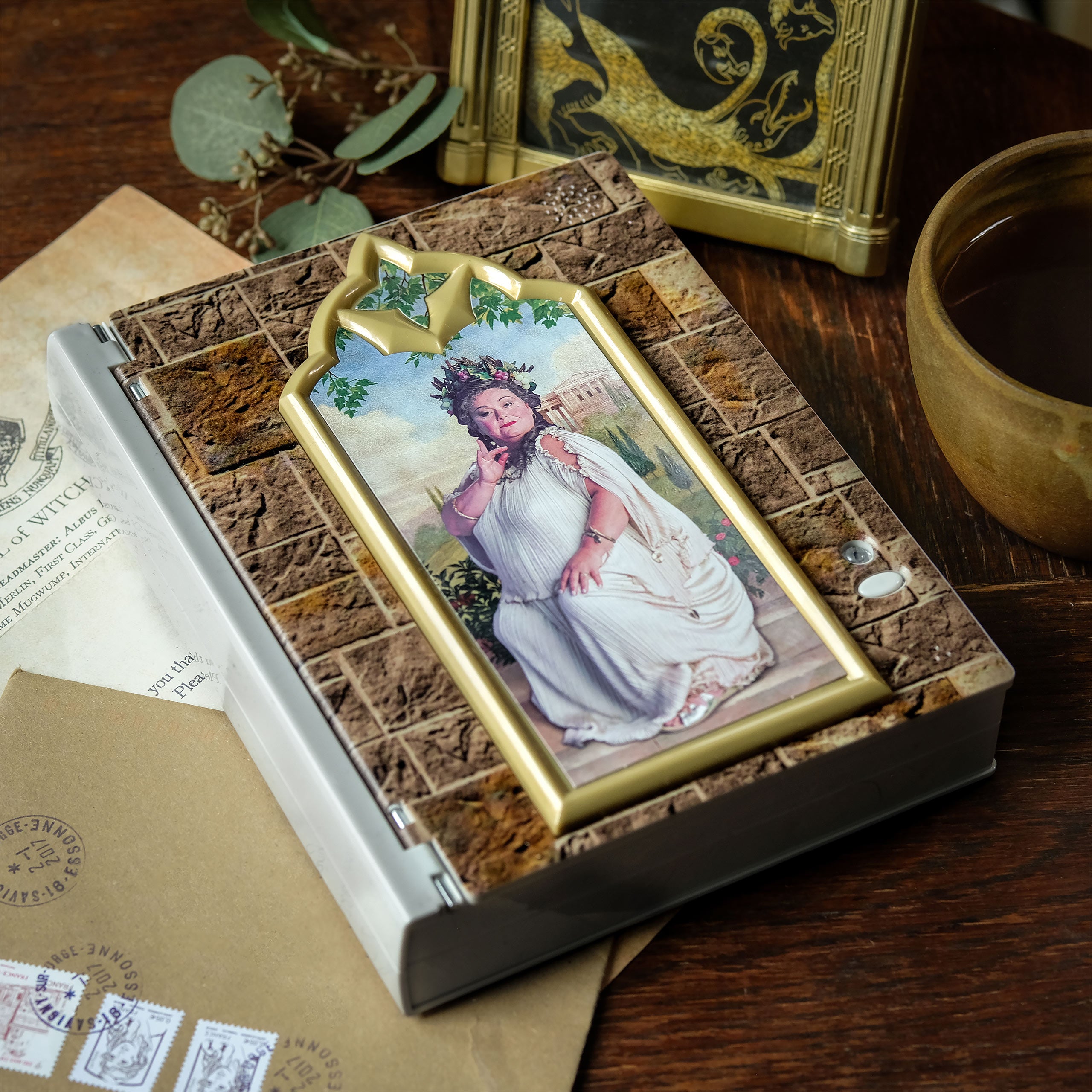 Product image Harry Potter - Fat Lady Box with Notepad and Password