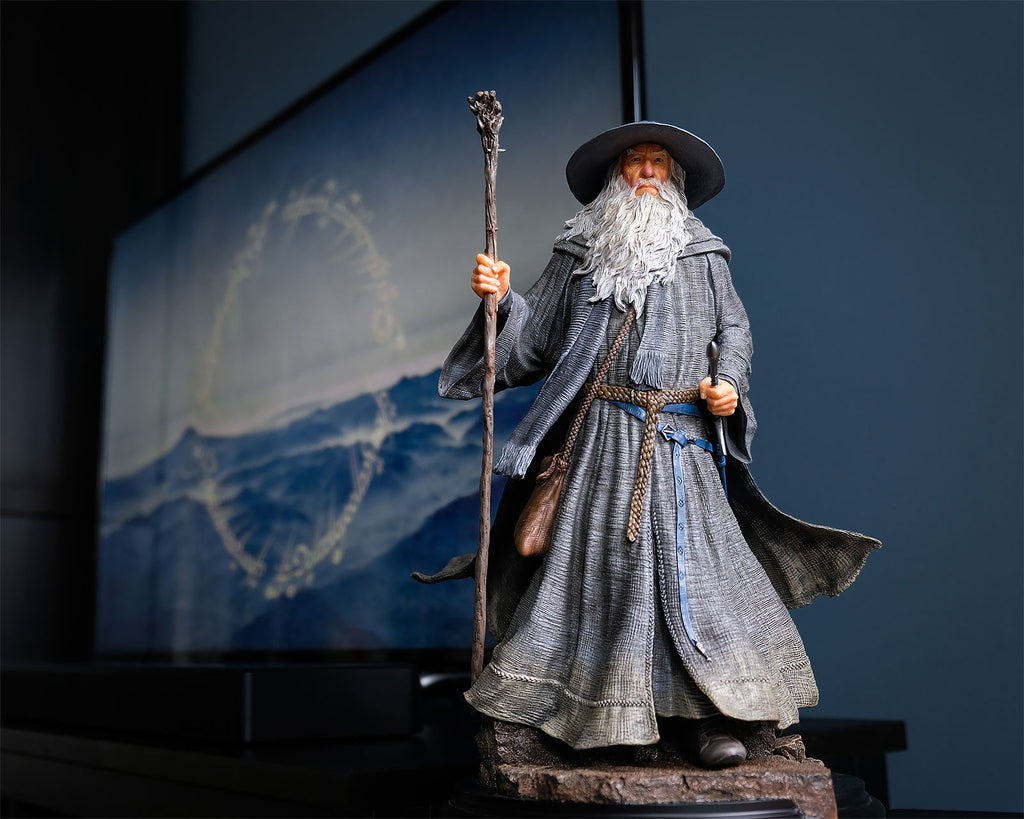 Product image The Lord of the Rings - Gandalf the Grey Classic Series Deluxe Figure 35 cm