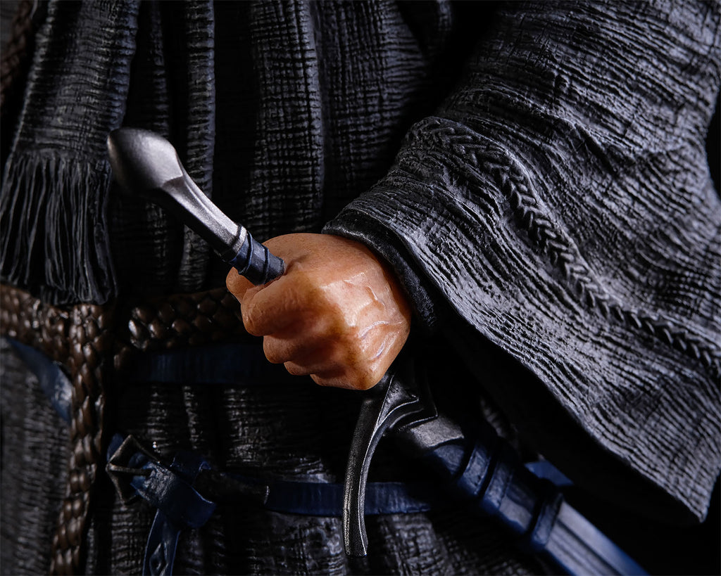 Product image The Lord of the Rings - Gandalf the Grey Classic Series Deluxe Figure 35 cm