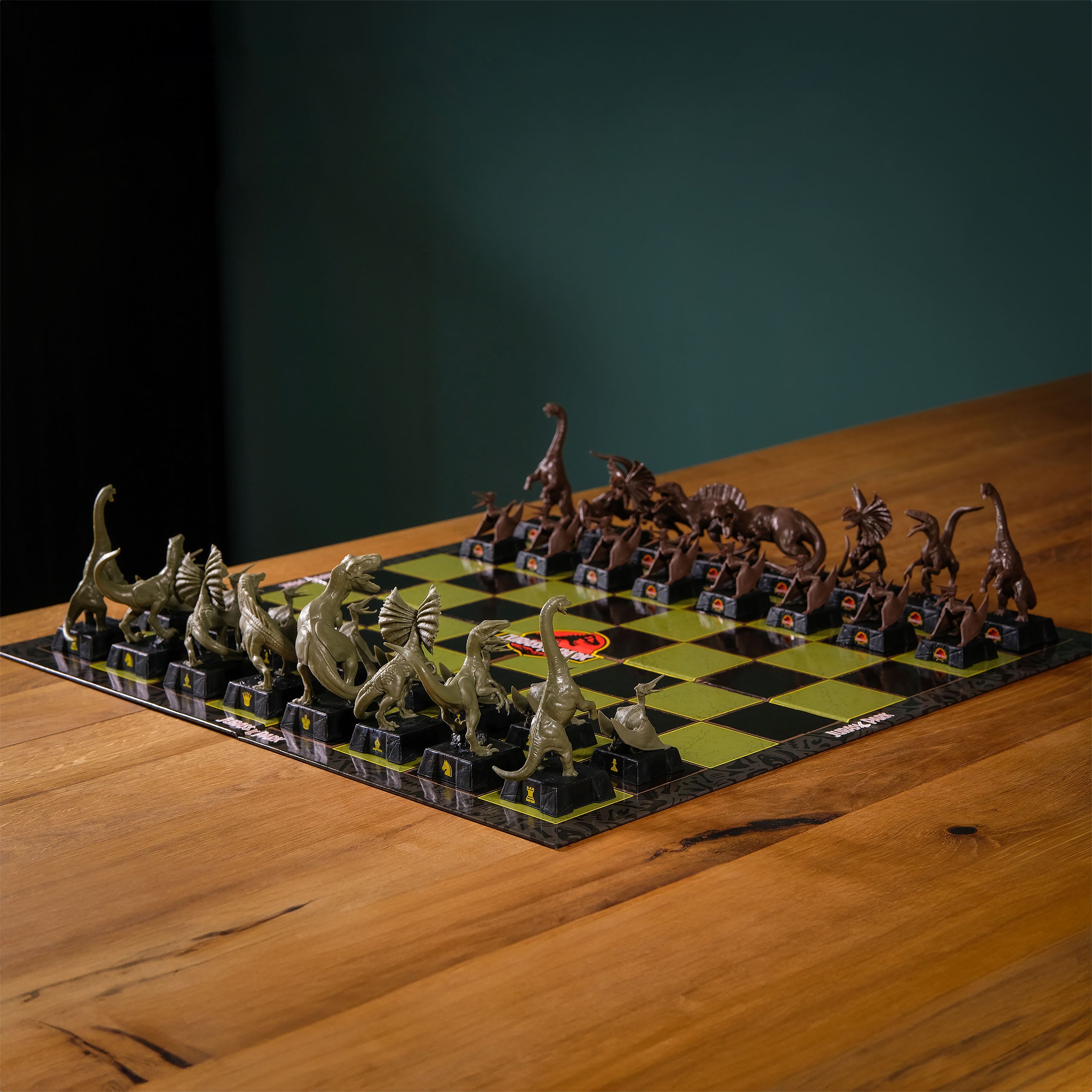 Product image Jurassic Park Chess Set