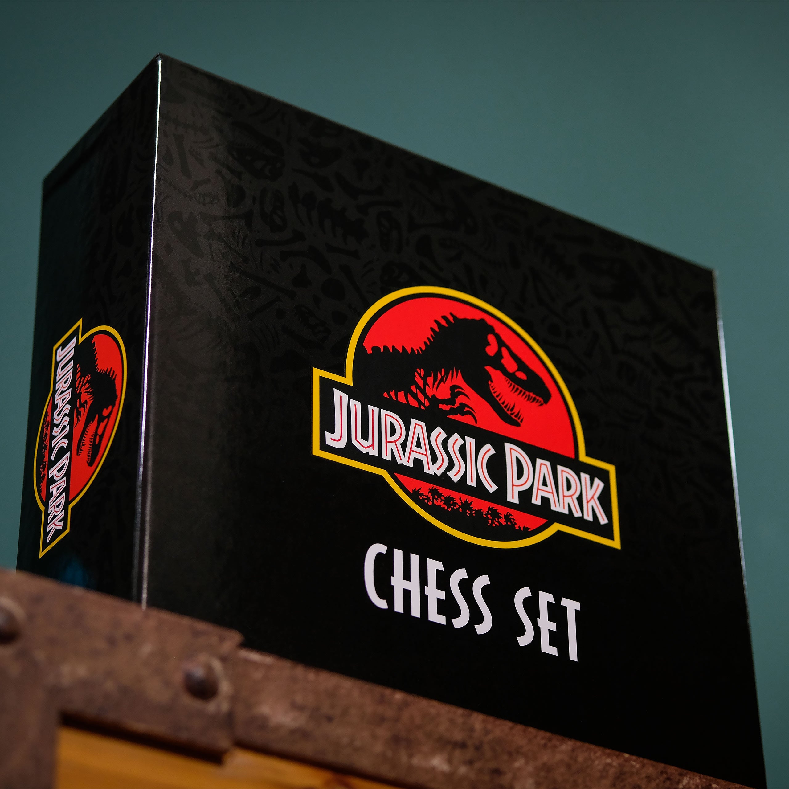 Product image Jurassic Park Chess Set