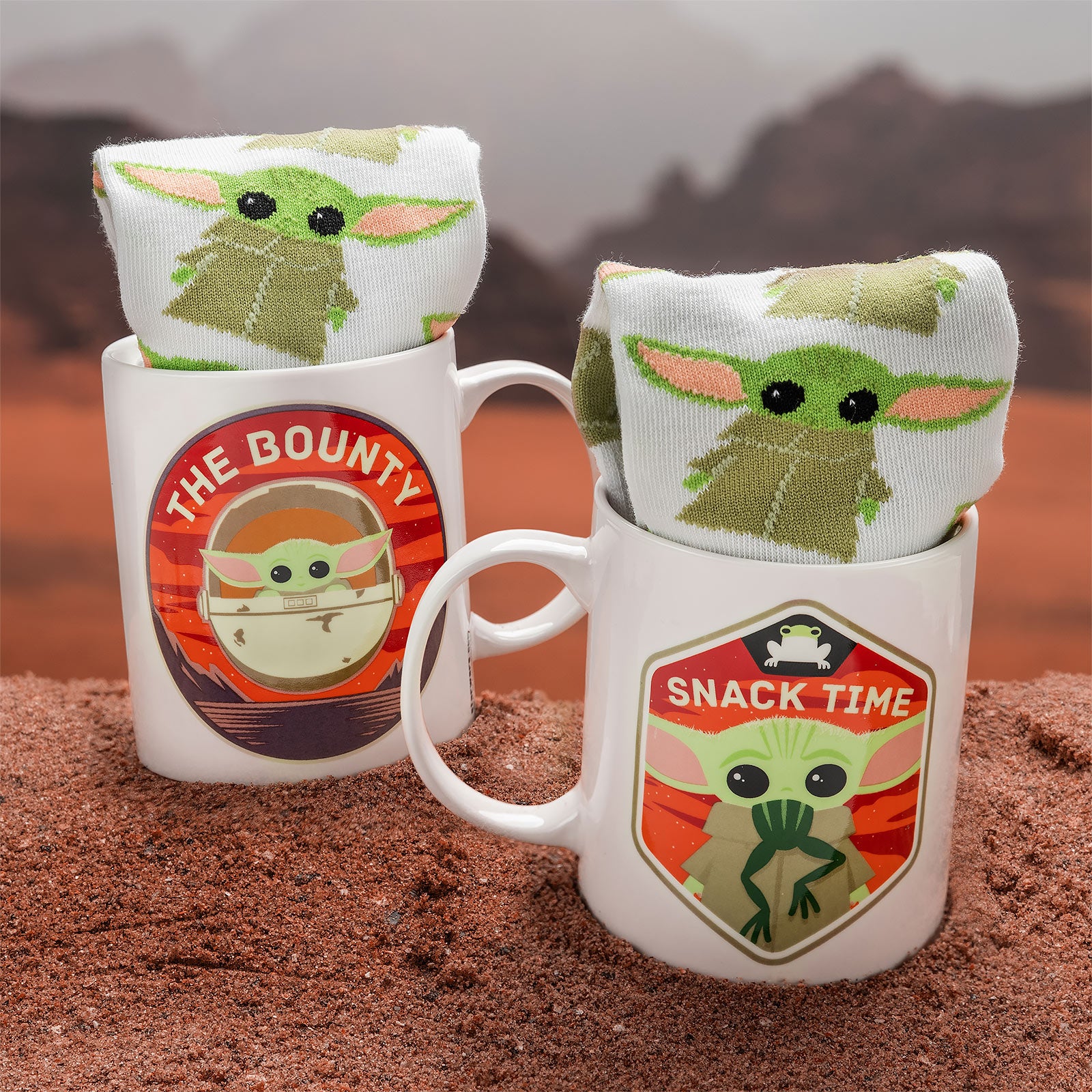 Product image The Child Socks and Mug - Star Wars The Mandalorian