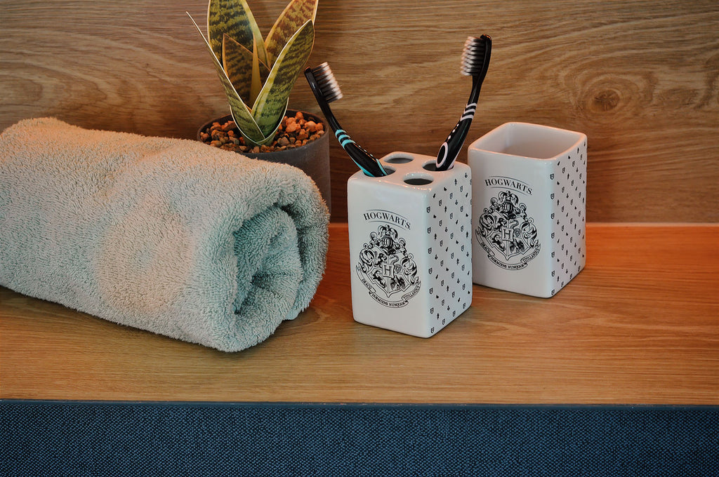 Product image Harry Potter - Hogwarts Crest Bathroom Set 4-piece