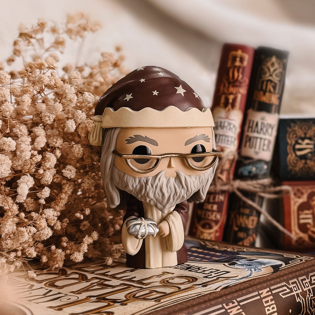 Product image Harry Potter - Dumbledore Holiday Funko Pop Figure