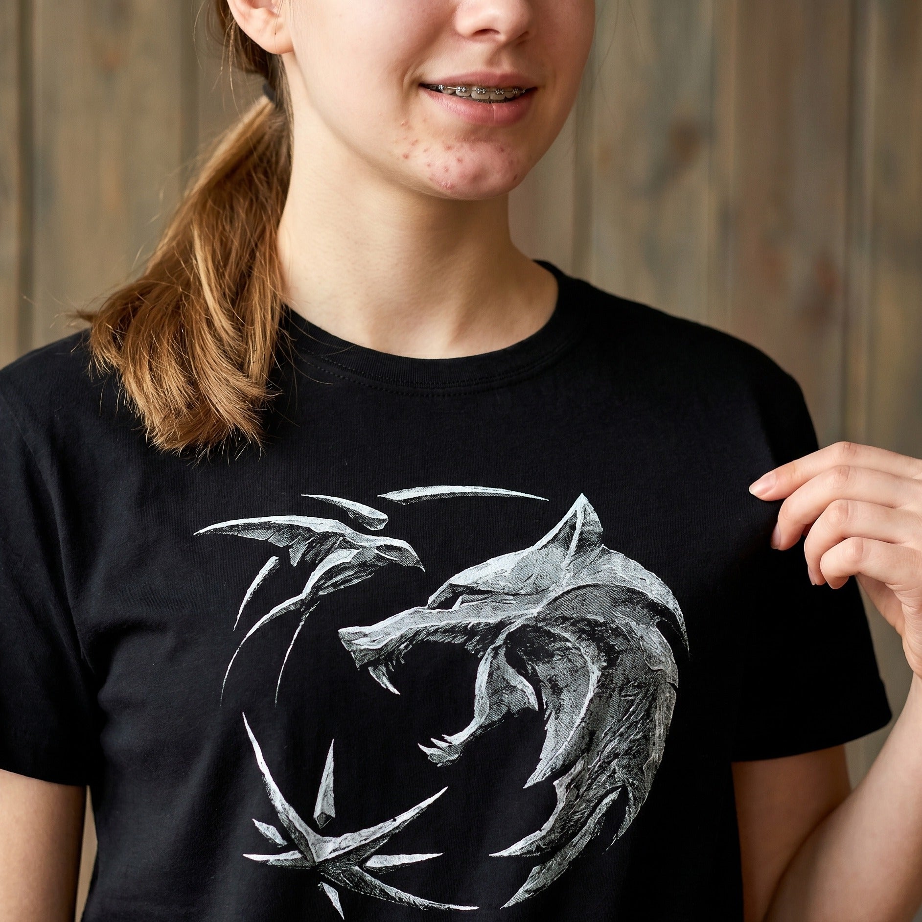 Product image Witcher - Wolf Emblem T-Shirt Black