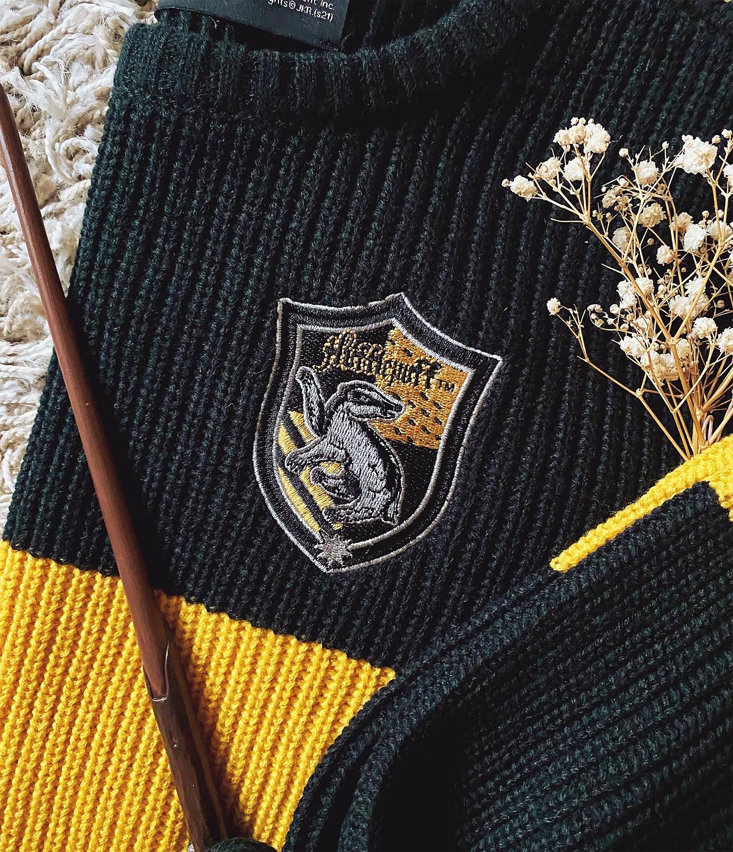 Product image Harry Potter - Hufflepuff Crop Sweater Women
