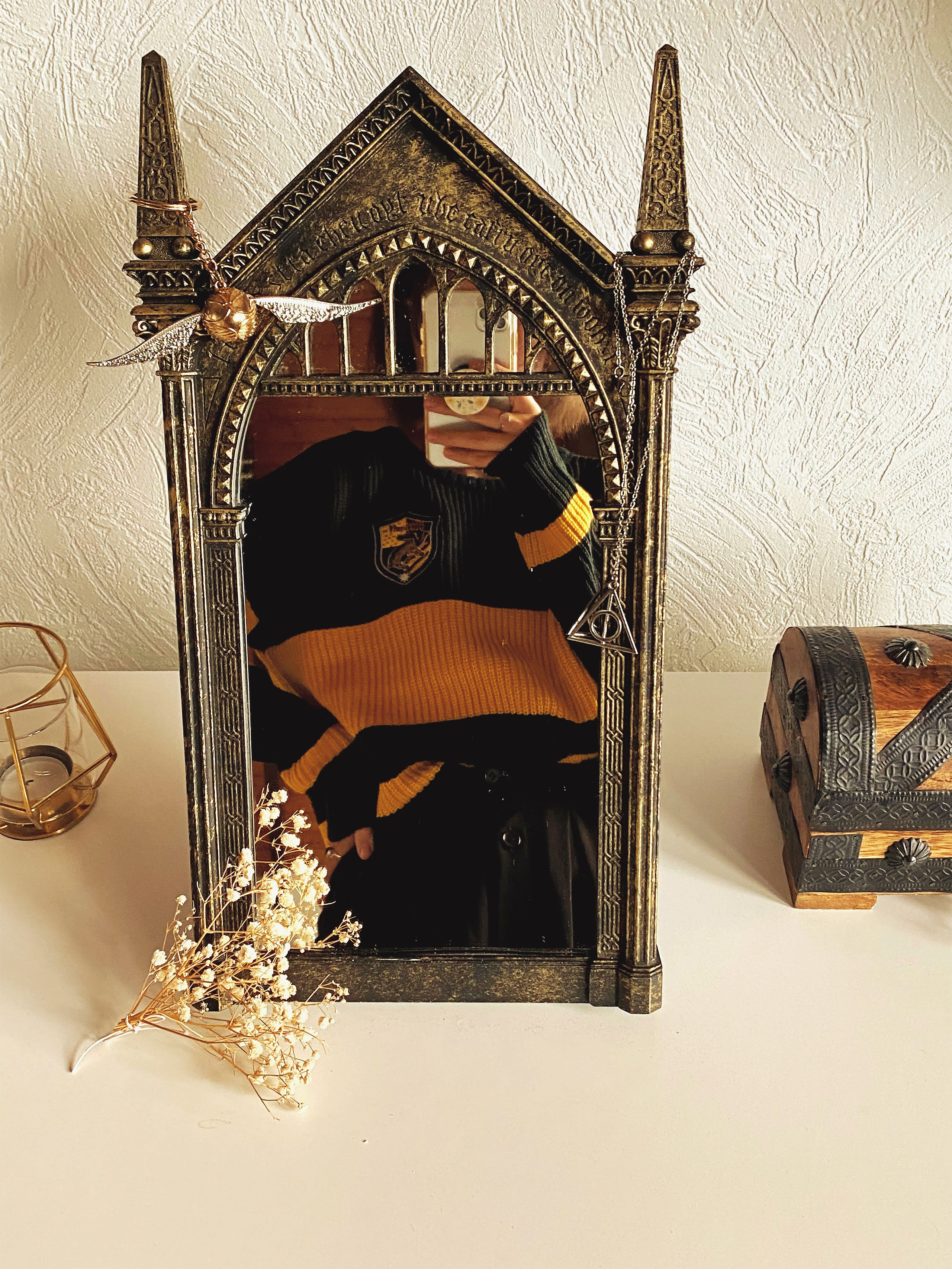 Product image Harry Potter - Hufflepuff Crop Sweater Women