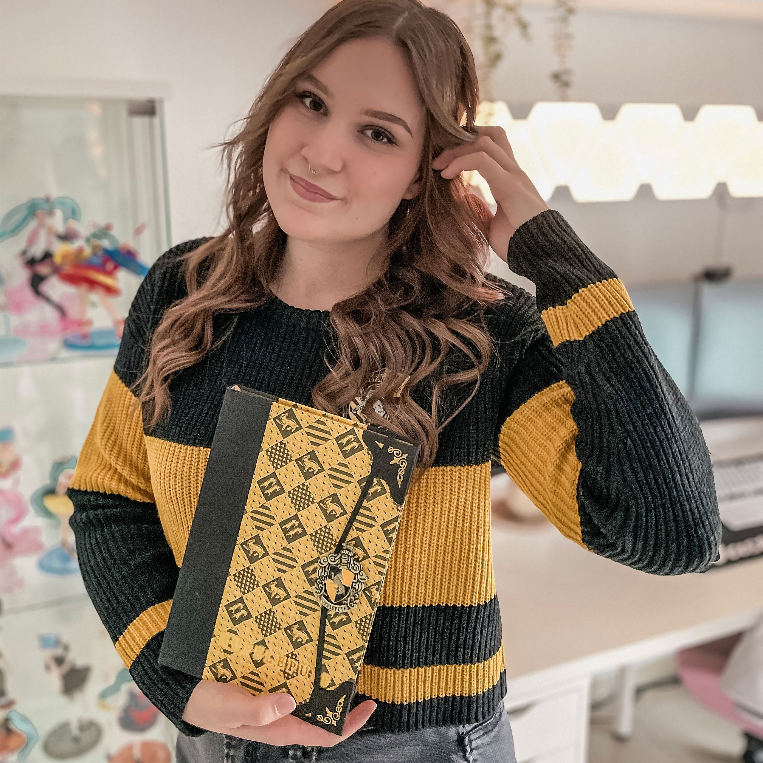Product image Harry Potter - Hufflepuff Crop Sweater Women