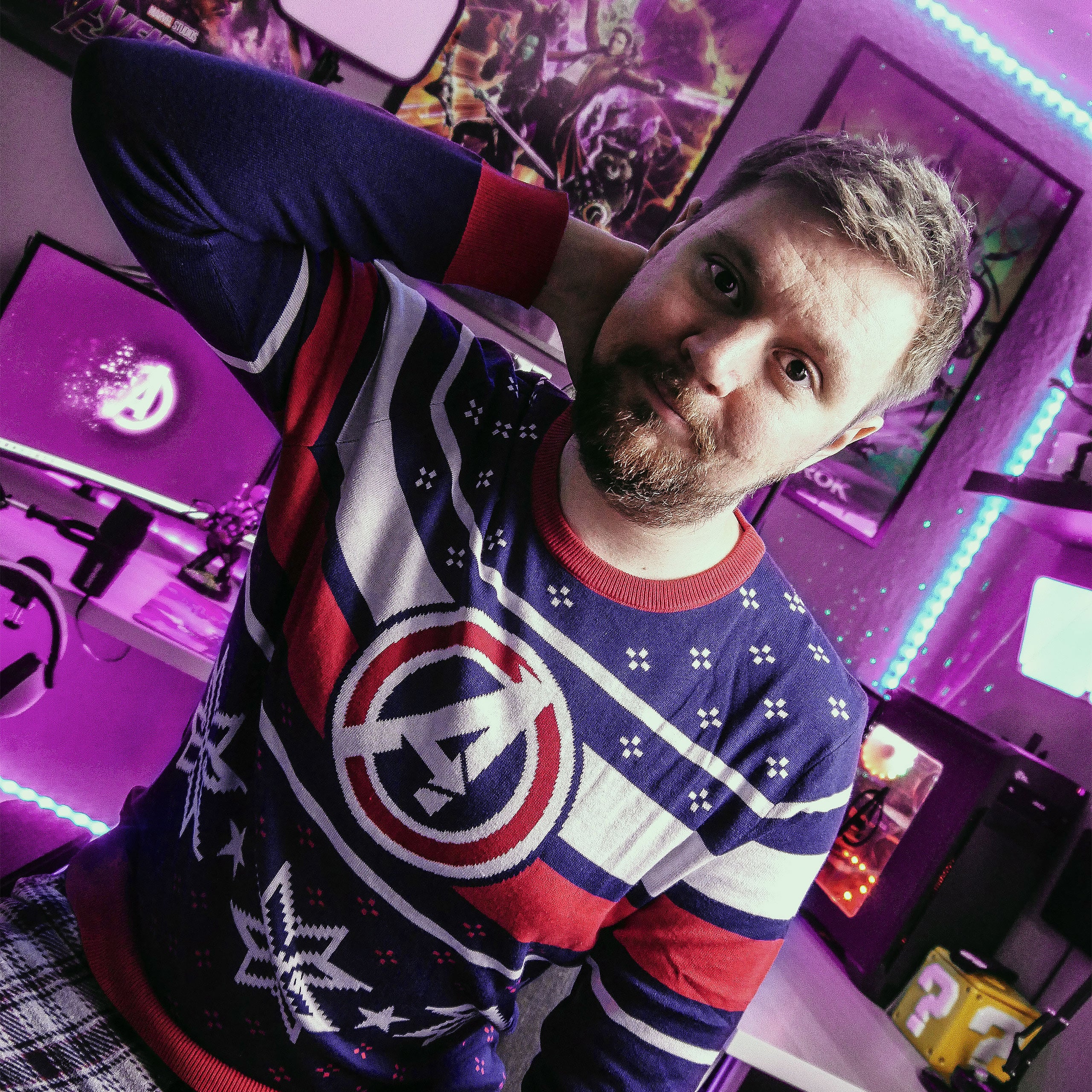 Product image Avengers - Logo Knitted Sweater