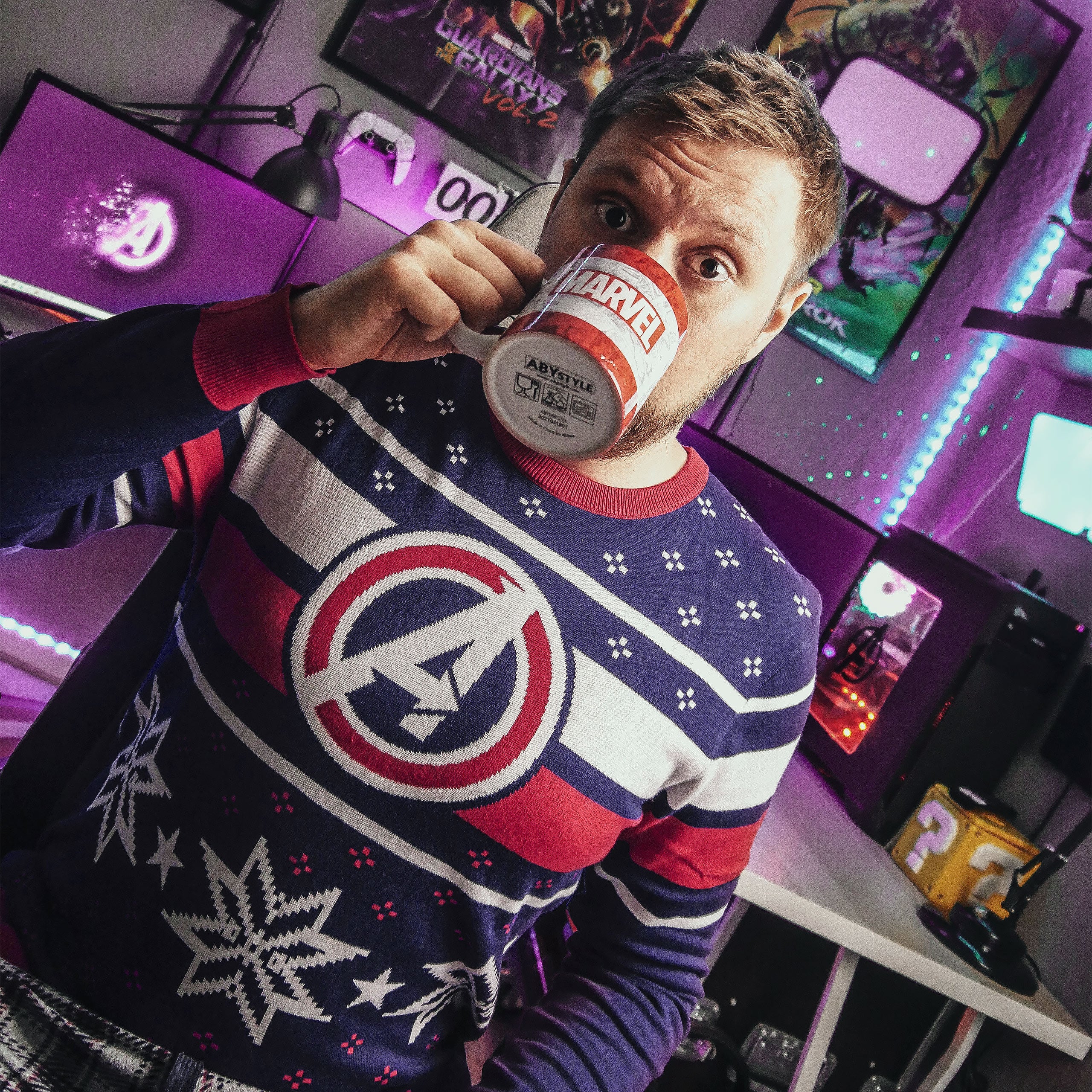 Product image Avengers - Logo Knitted Sweater
