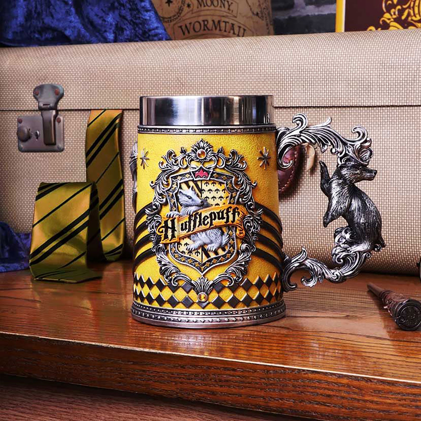 Product image Harry Potter - Hufflepuff Logo Deluxe Mug
