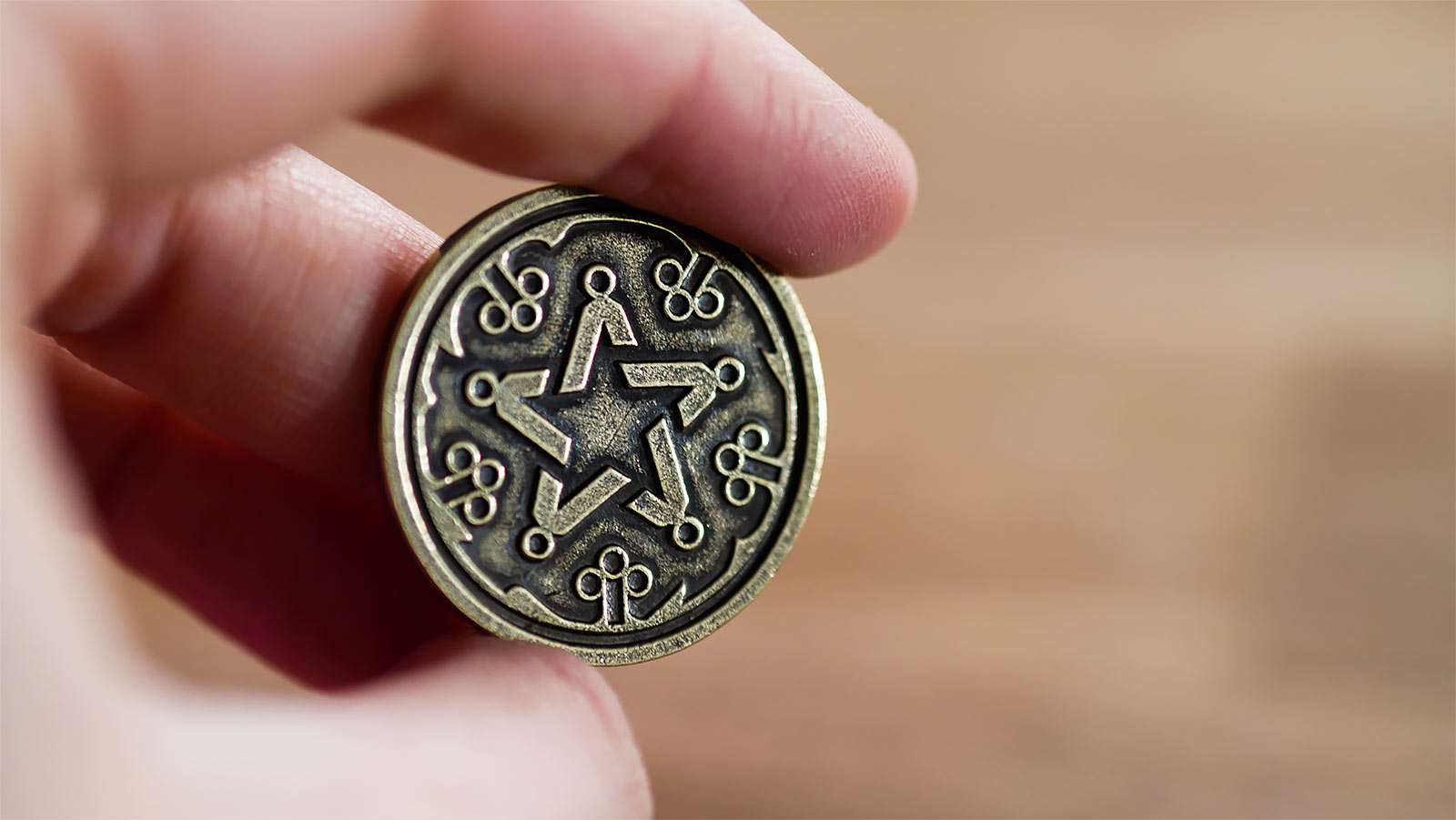 Product image Witcher - Yennefer Sorceress Supreme RPG Dice Set 7pcs with Collectible Coin