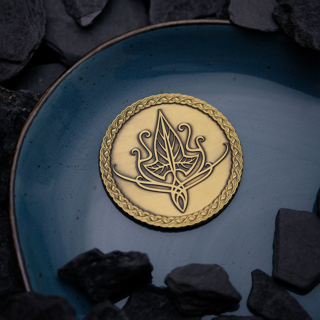 Product image The Lord of the Rings - Leaf Brooch Collector's Coin