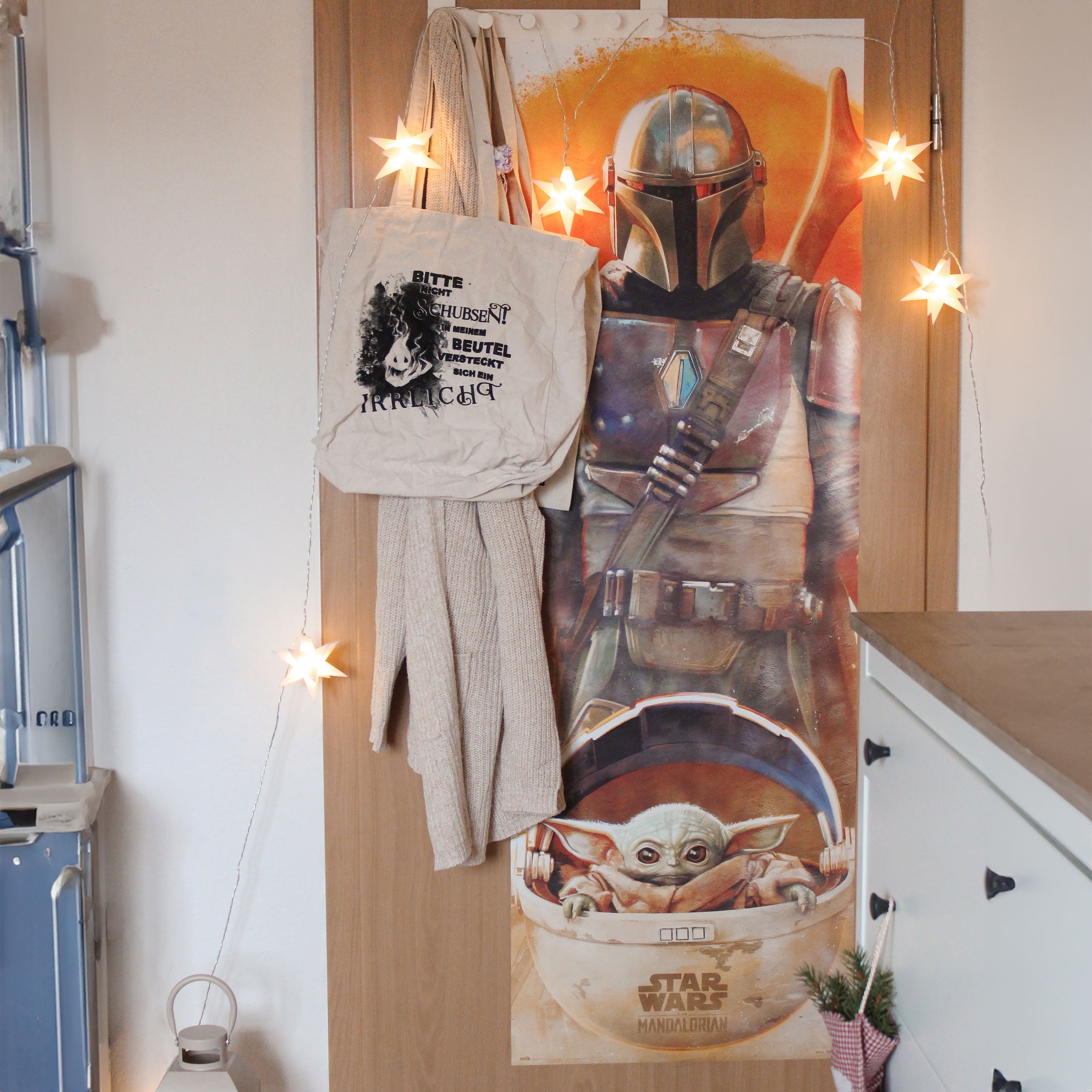 Product image The Mandalorian & Grogu Door Poster - Star Wars