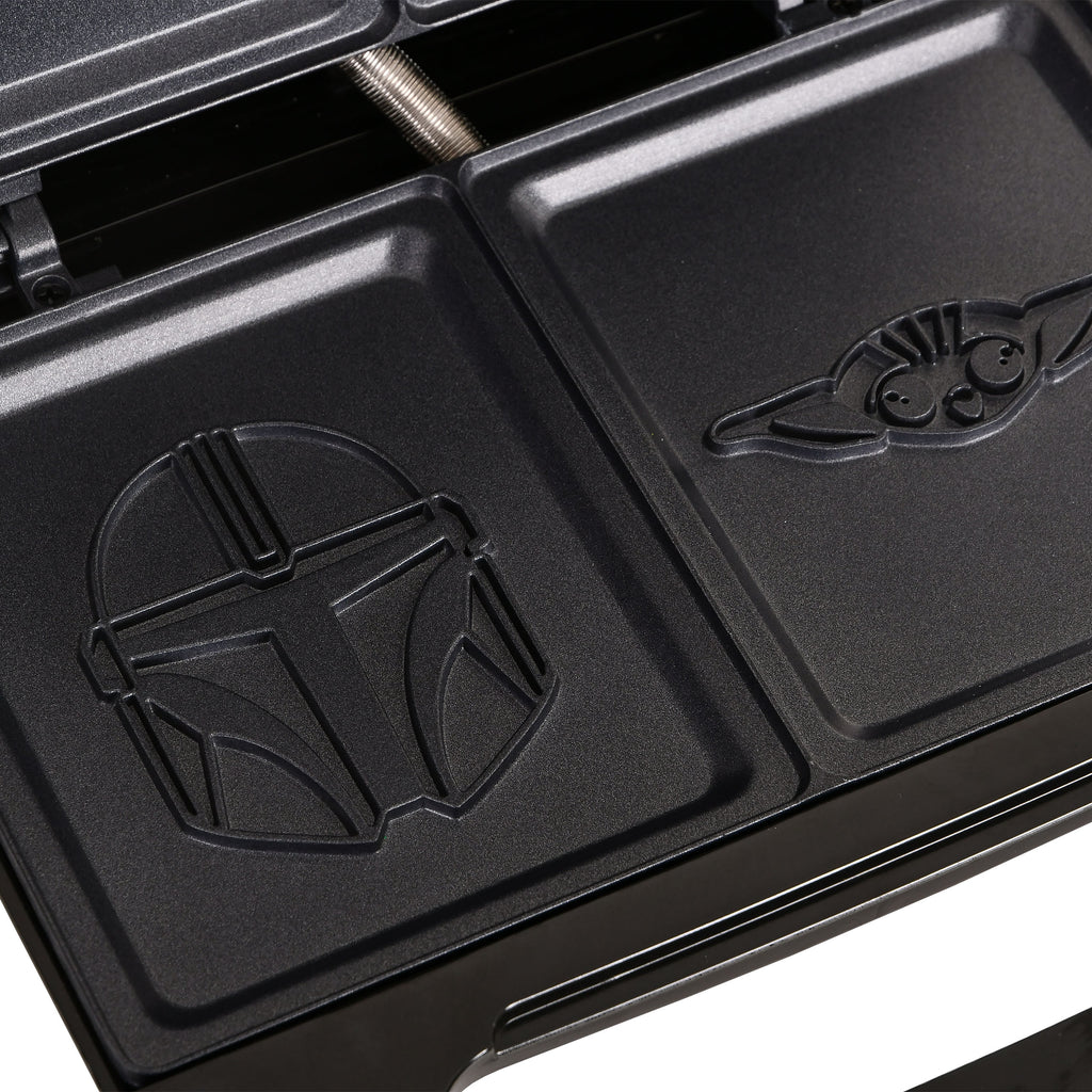 Product image Grogu and Mando Sandwich Maker - Star Wars The Mandalorian