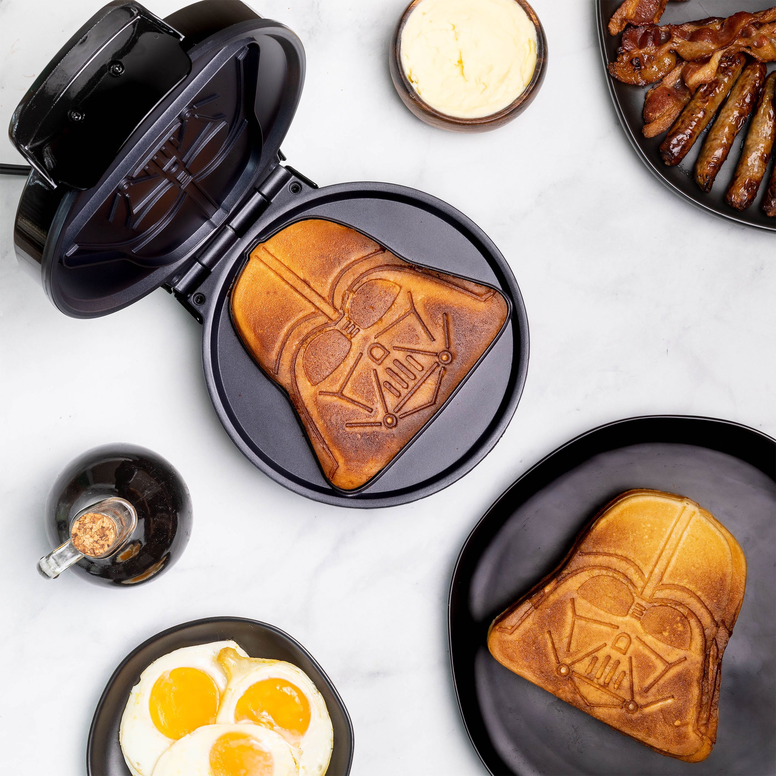 Product image Star Wars - Darth Vader Waffle Iron