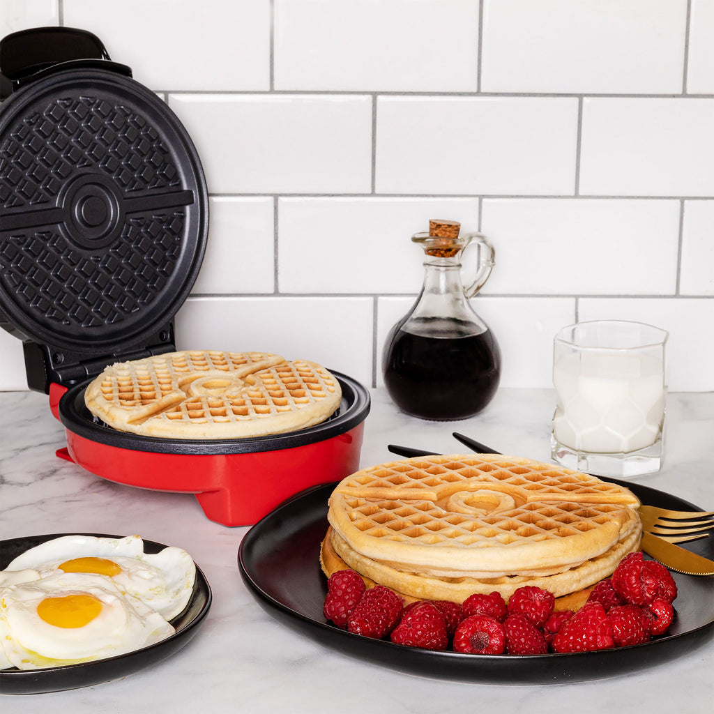 Product image Pokémon - Pokéball Waffle Iron