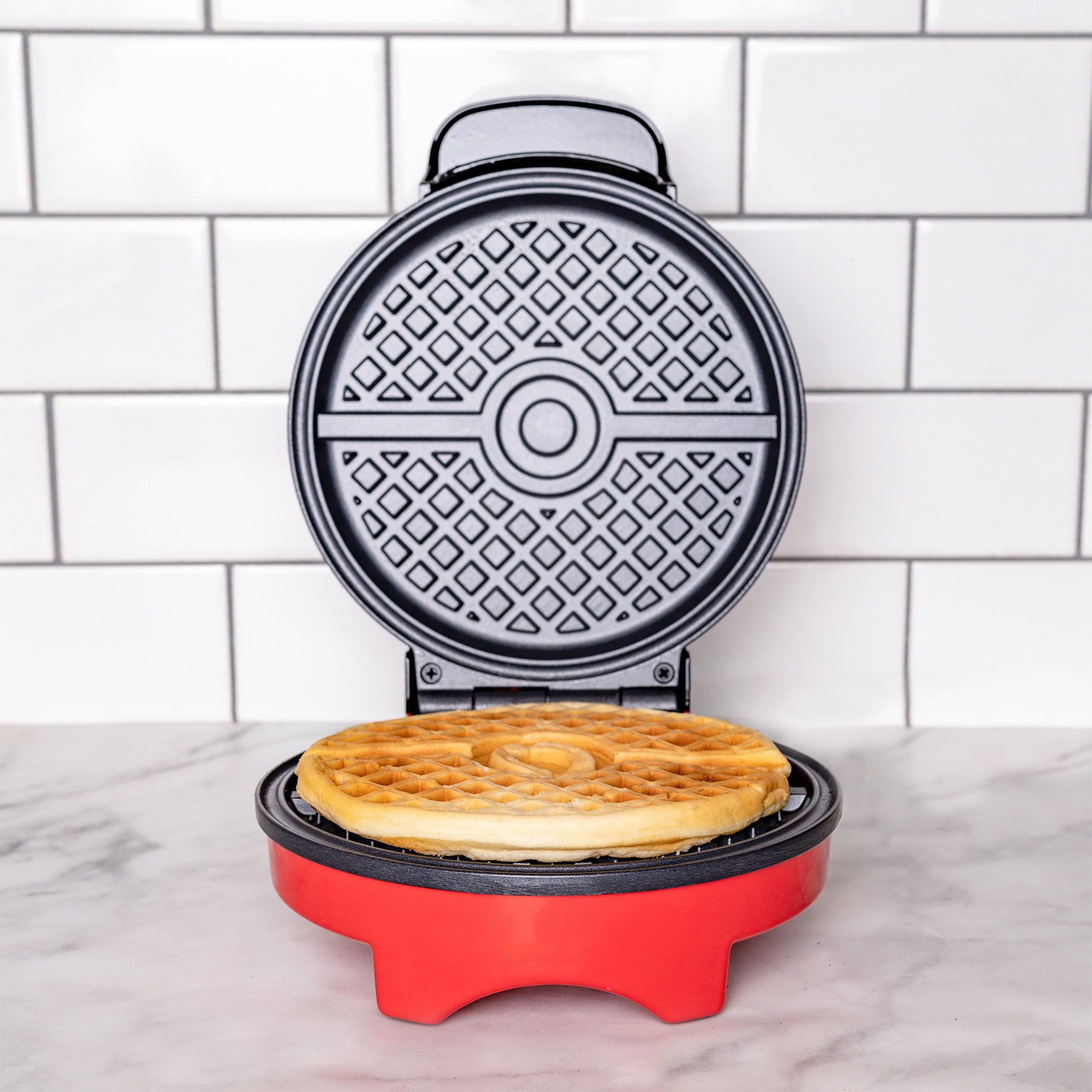 Product image Pokémon - Pokéball Waffle Iron