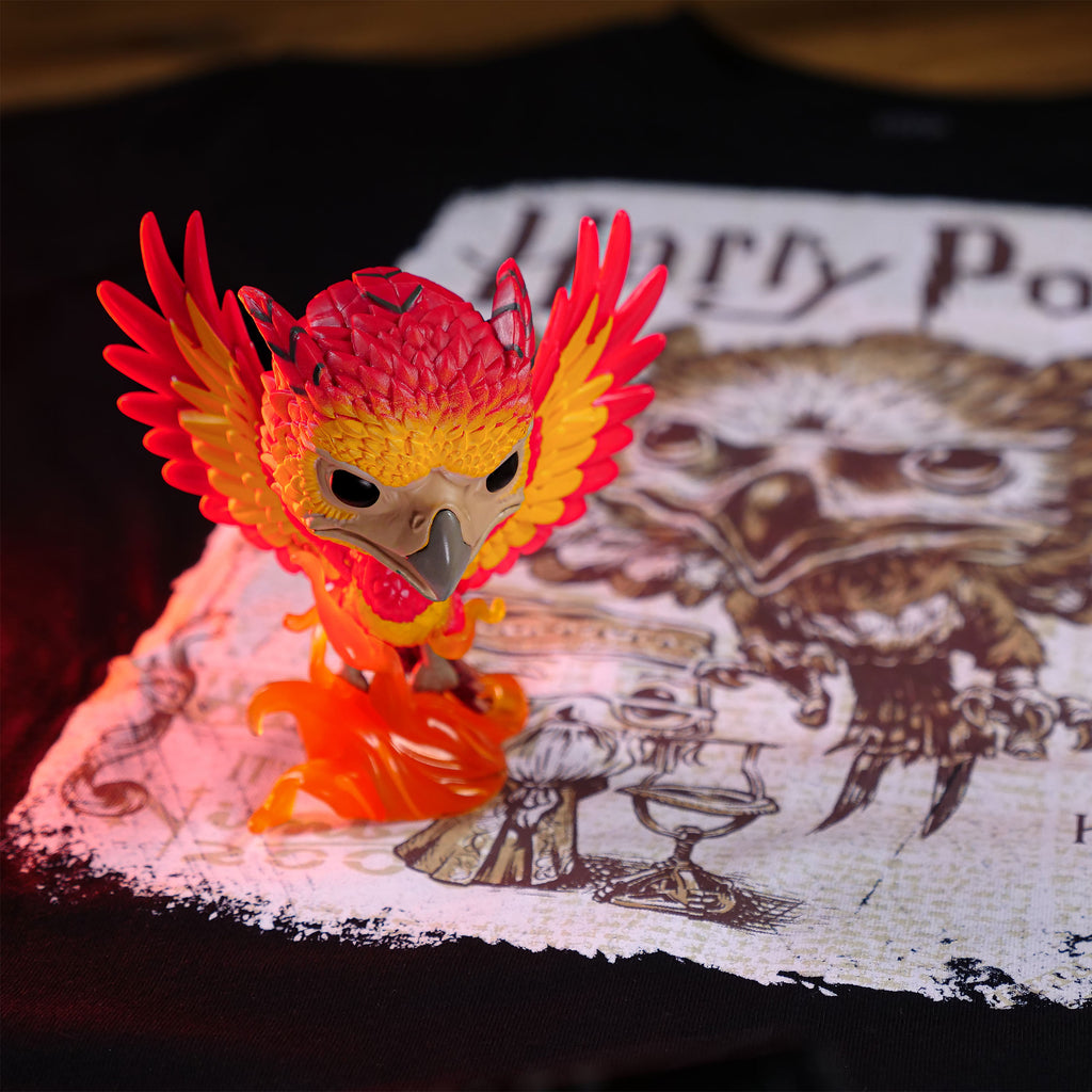 Product image Fawkes T-Shirt with Funko Pop Glow in the Dark Figure - Harry Potter
