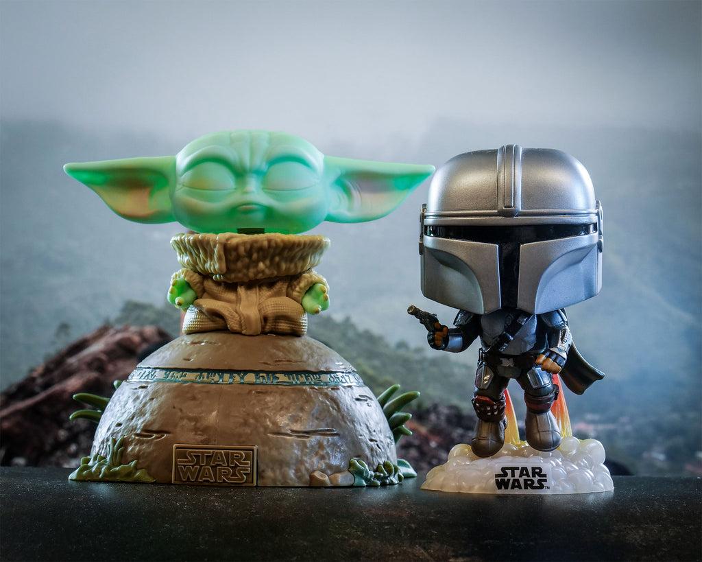 Product image Mando Glow in the Dark Funko Pop Bobblehead Figure - Star Wars The Mandalorian