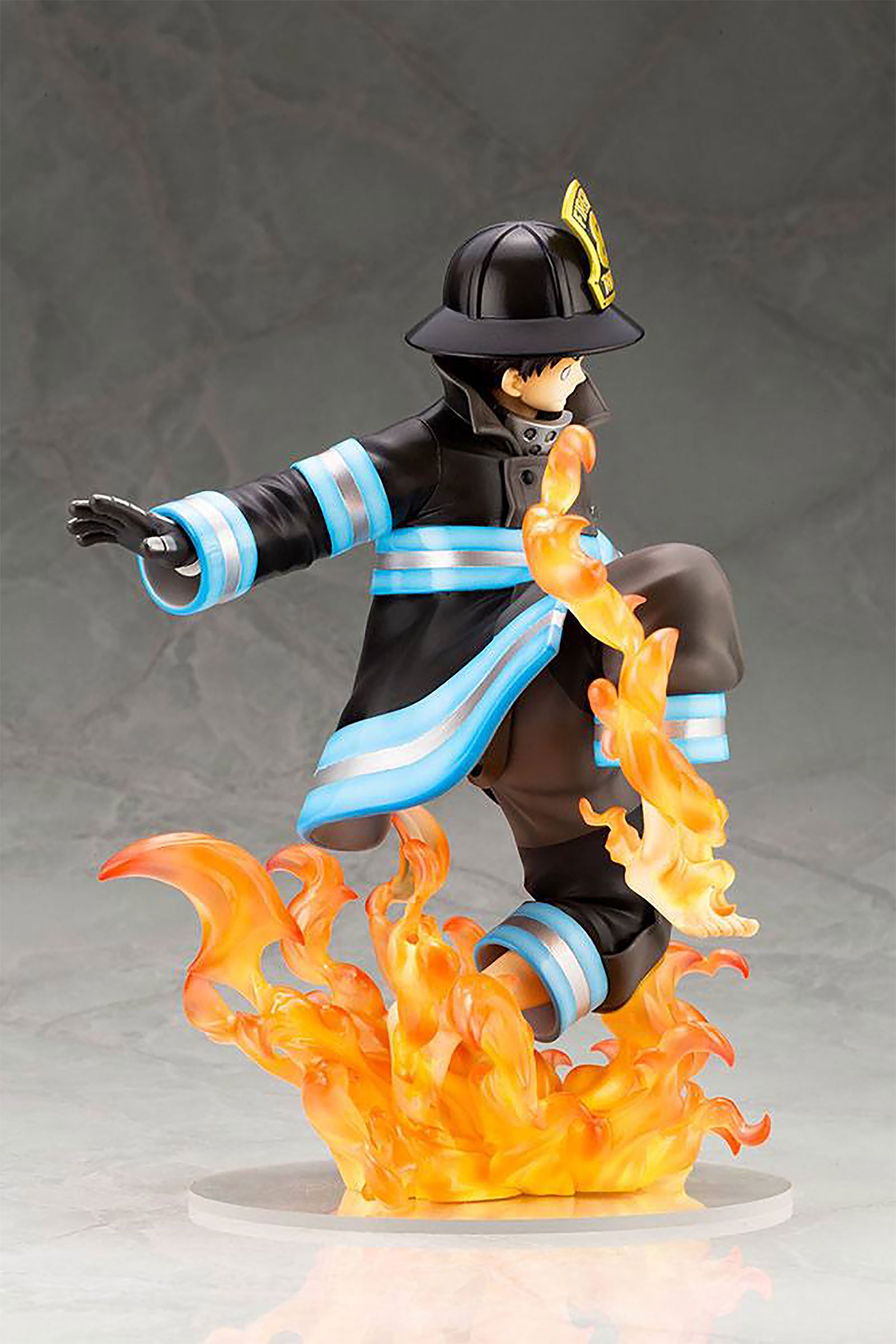 Product image Fire Force - Shinra Kusakabe Glow in the Dark ArtFX+ Figure Bonus Edition