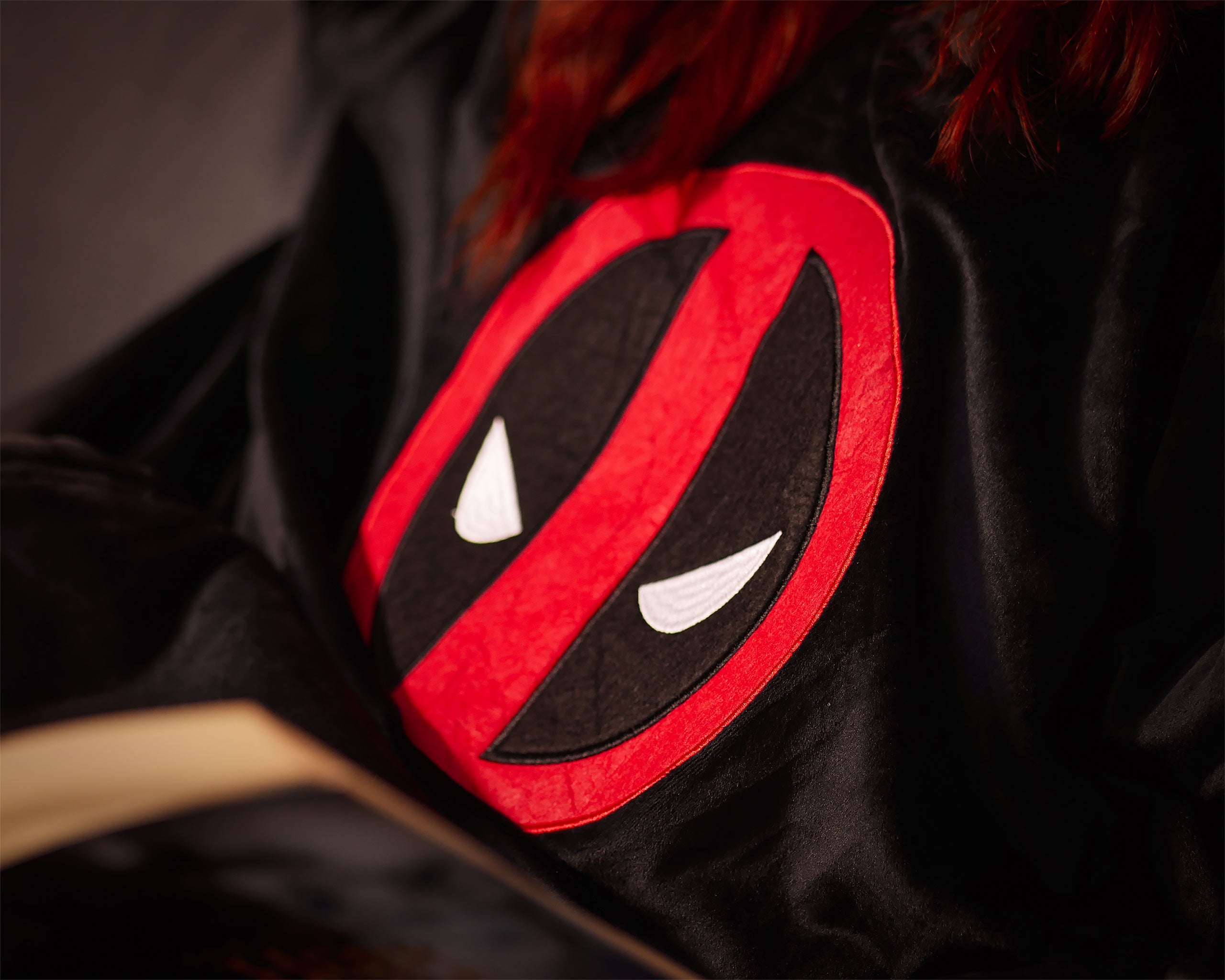 Product image Deadpool - Logo Oversize Cuddle Sweater Black